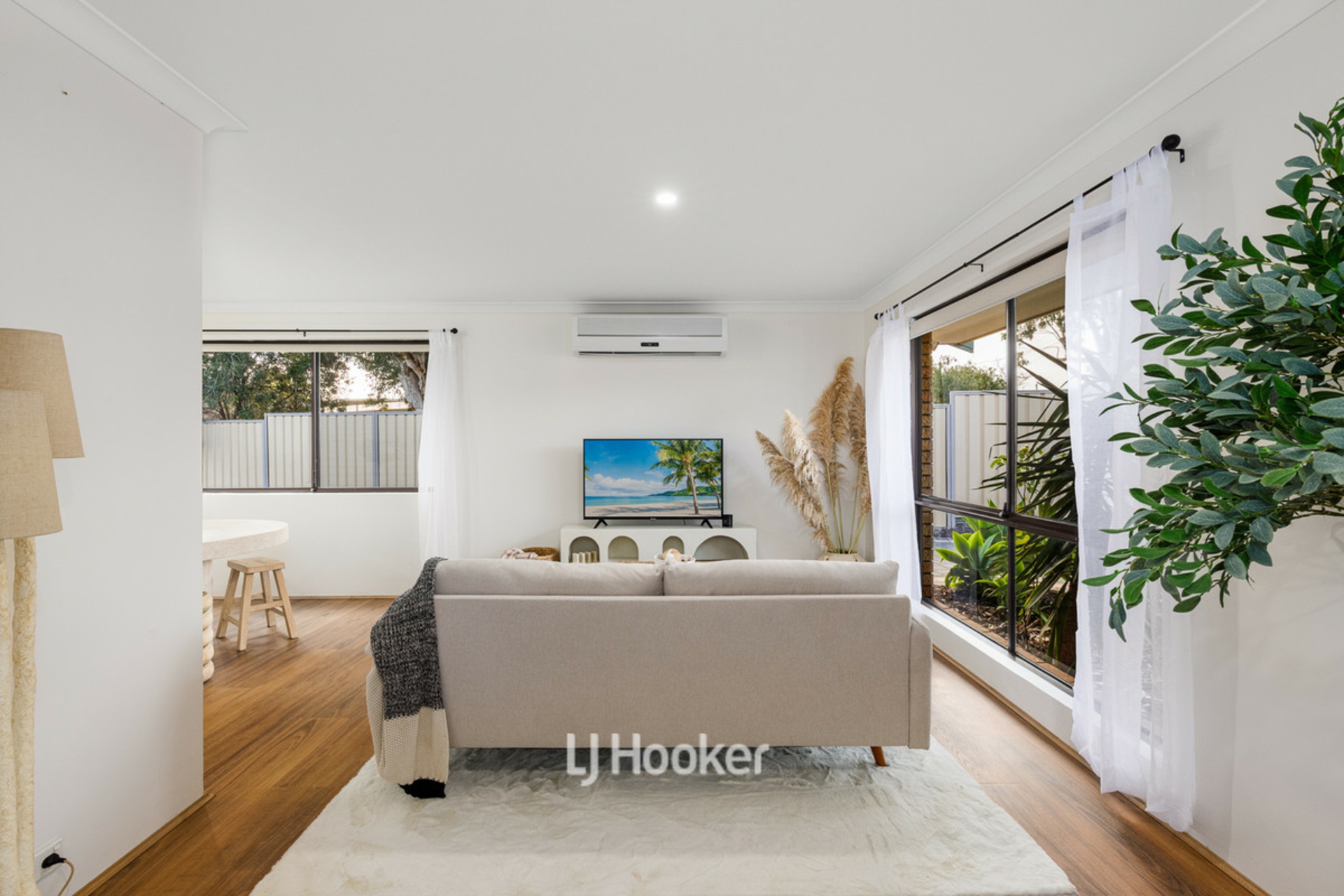 46 Jacaranda Crescent, WITHERS