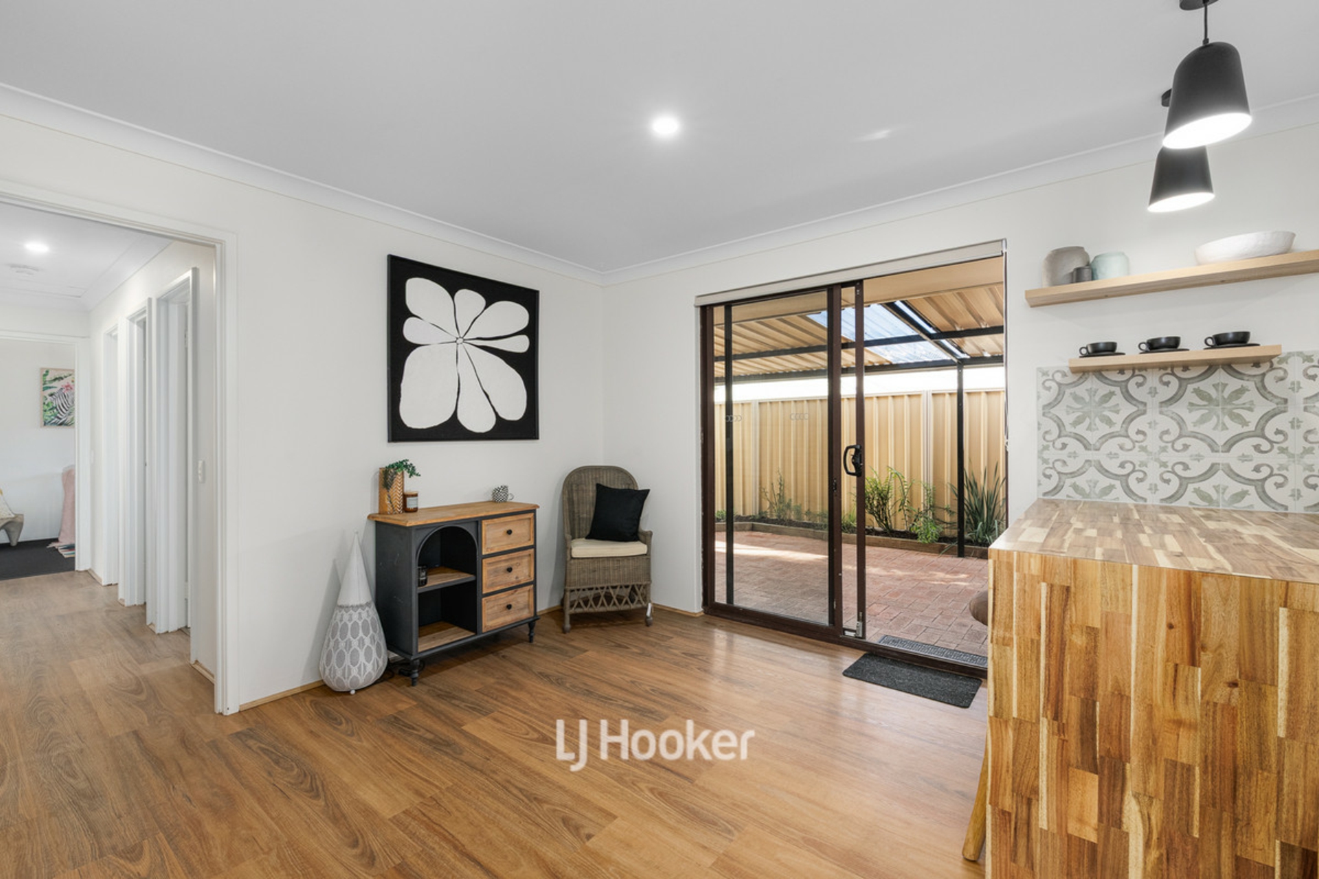 46 Jacaranda Crescent, WITHERS