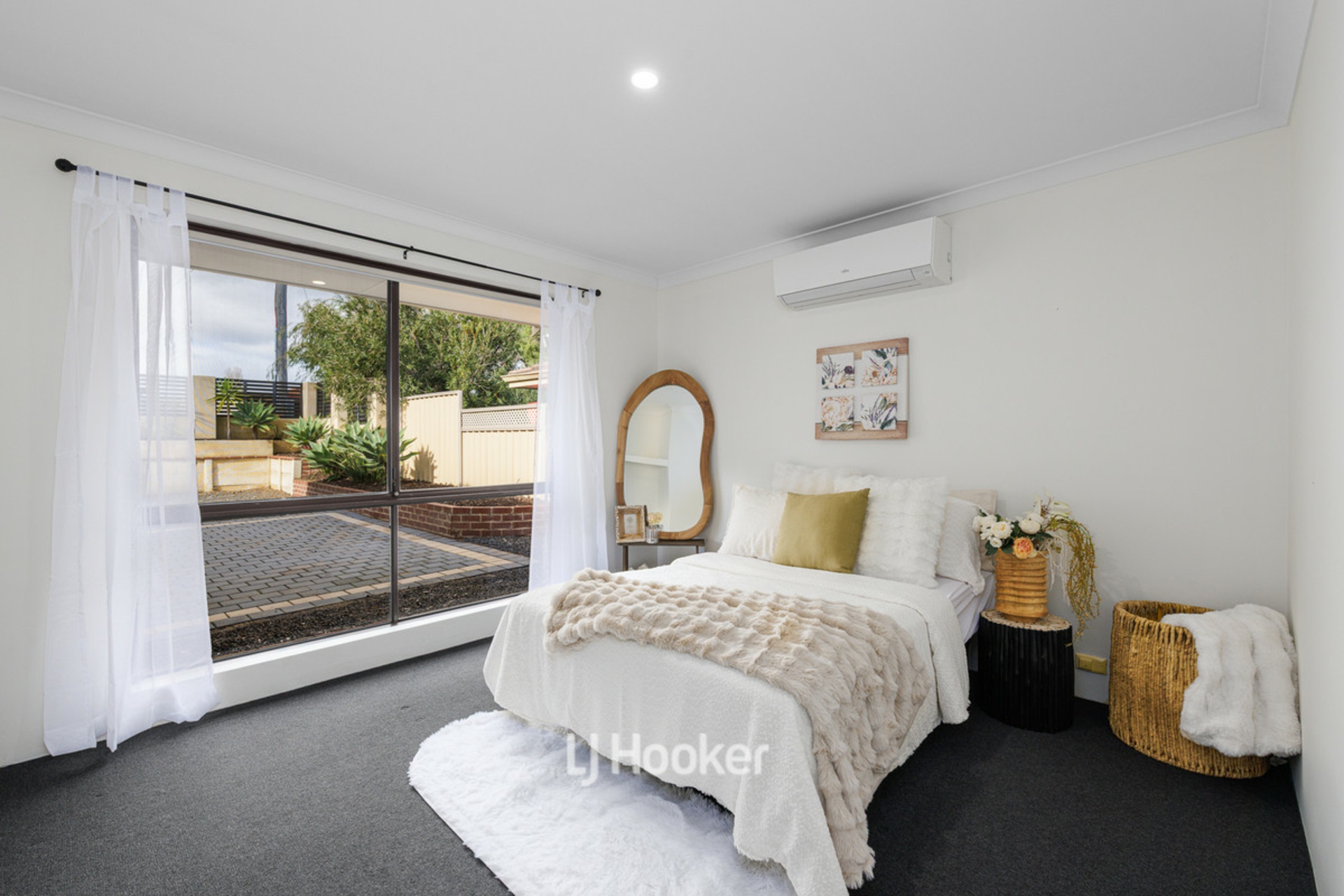 46 Jacaranda Crescent, WITHERS