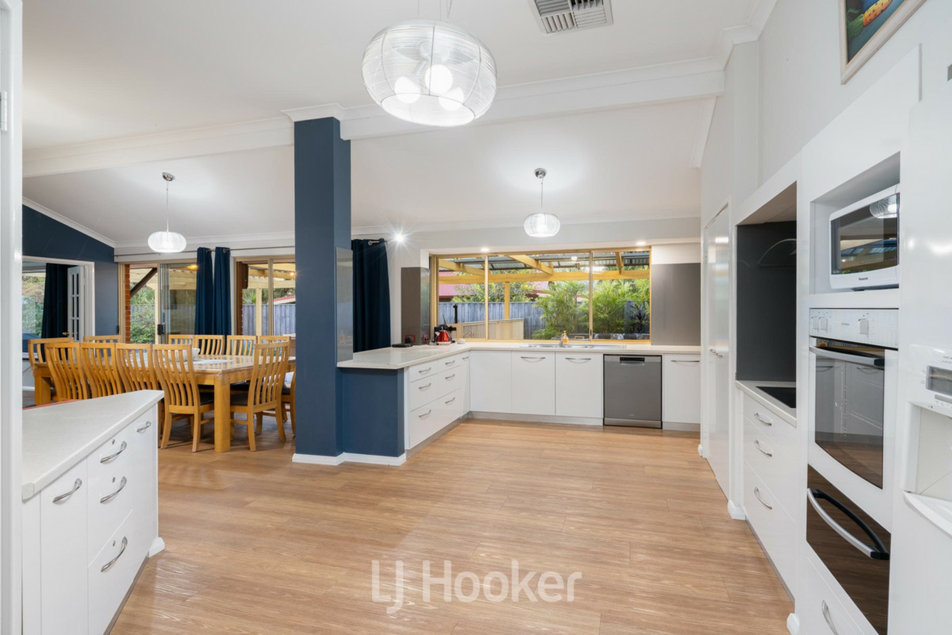 73 Naturaliste Terrace — photo 4 of 29