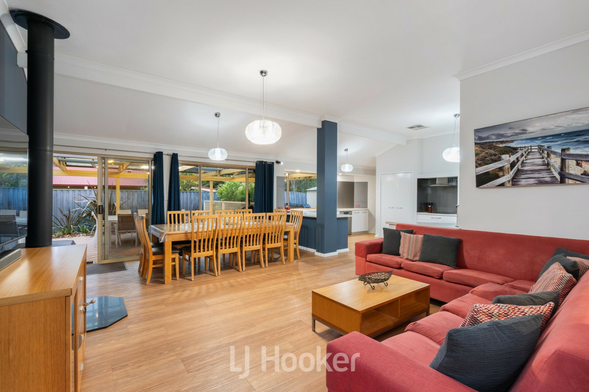 73 Naturaliste Terrace — photo 6 of 29