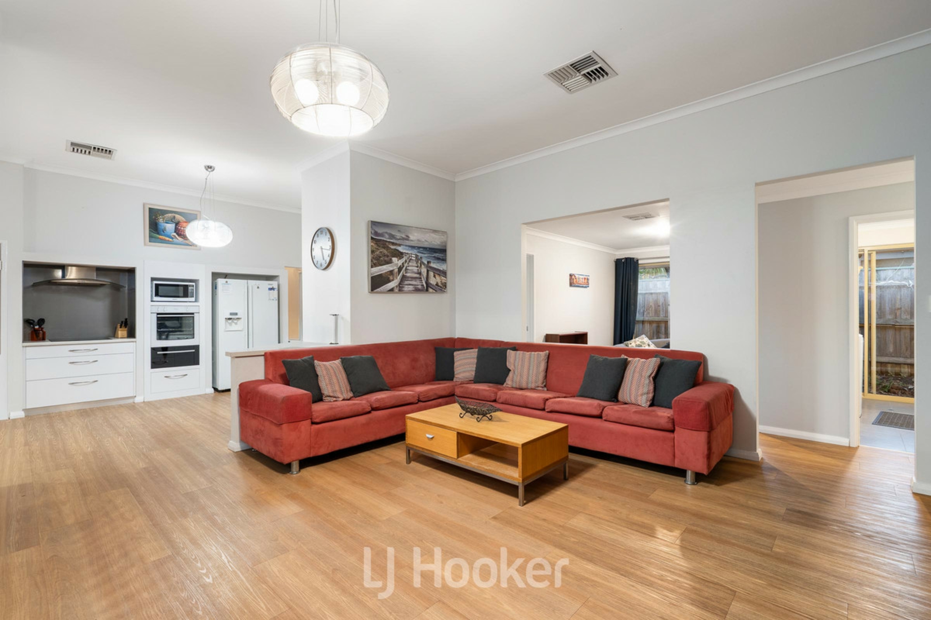 73 Naturaliste Terrace — photo 7 of 29