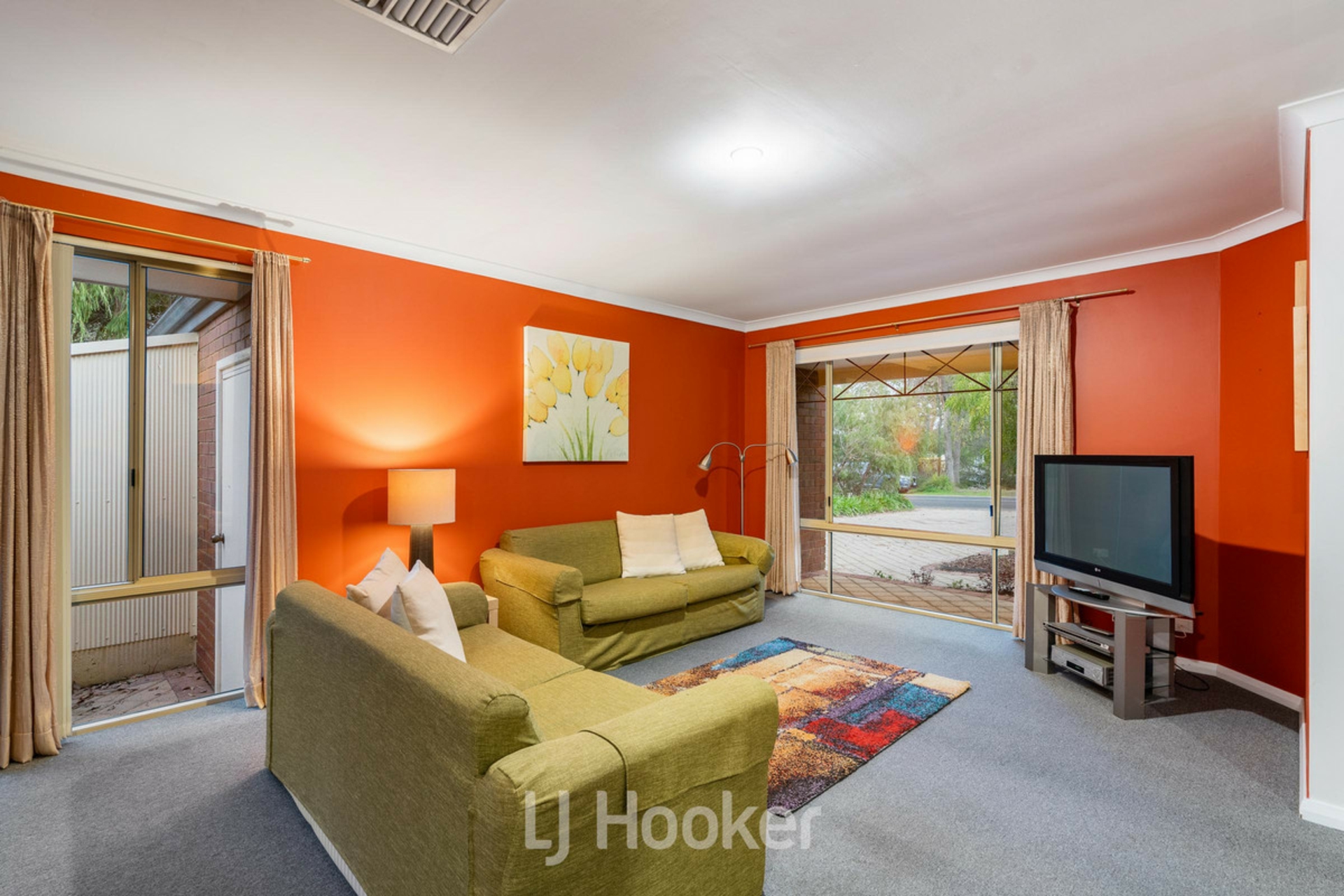 73 Naturaliste Terrace — photo 11 of 29