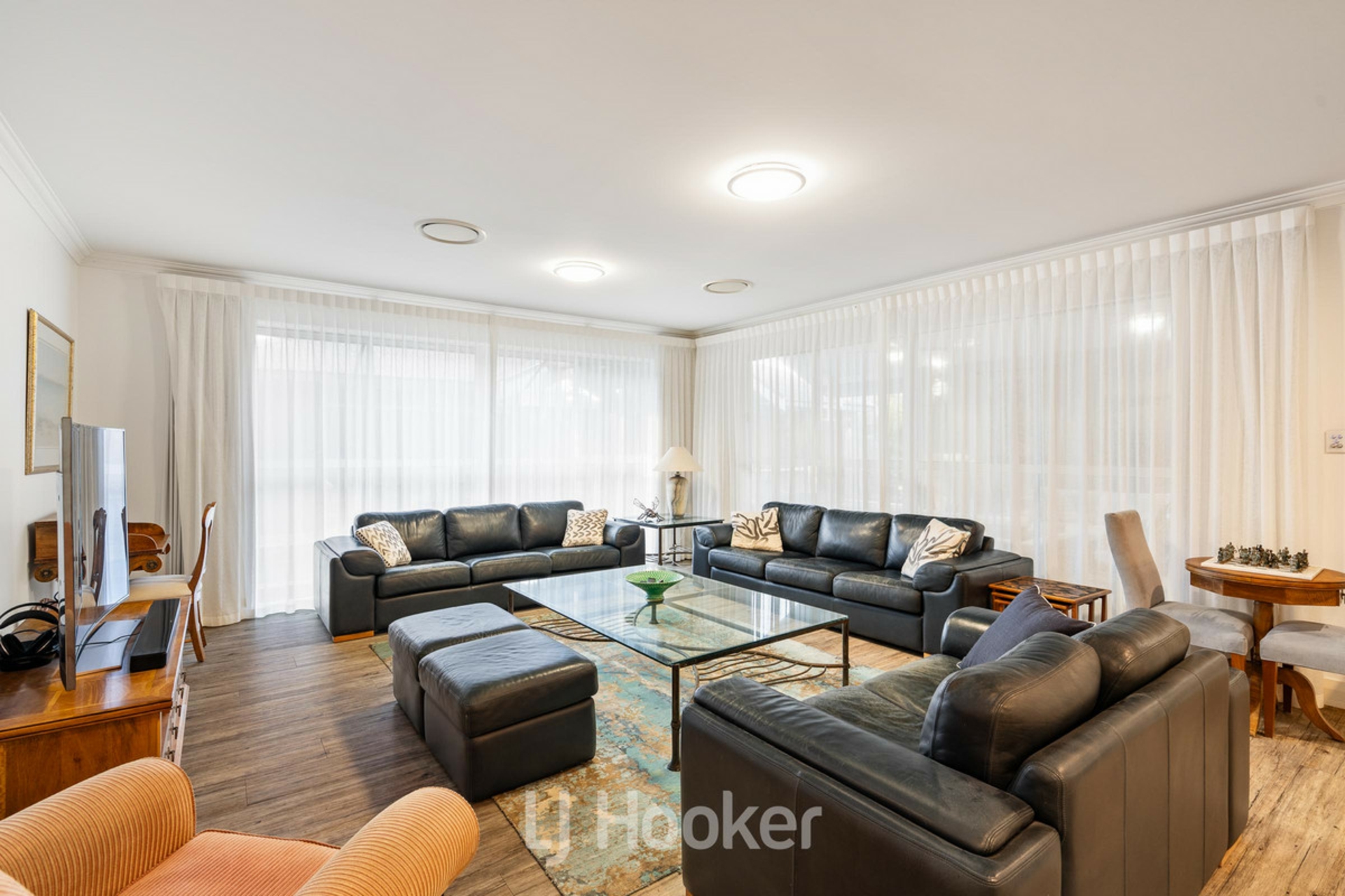 105 Dunsborough Lakes Drive — photo 15 of 30