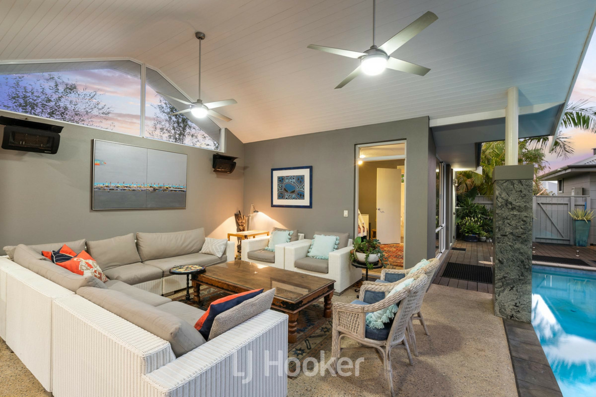 105 Dunsborough Lakes Drive — photo 29 of 30