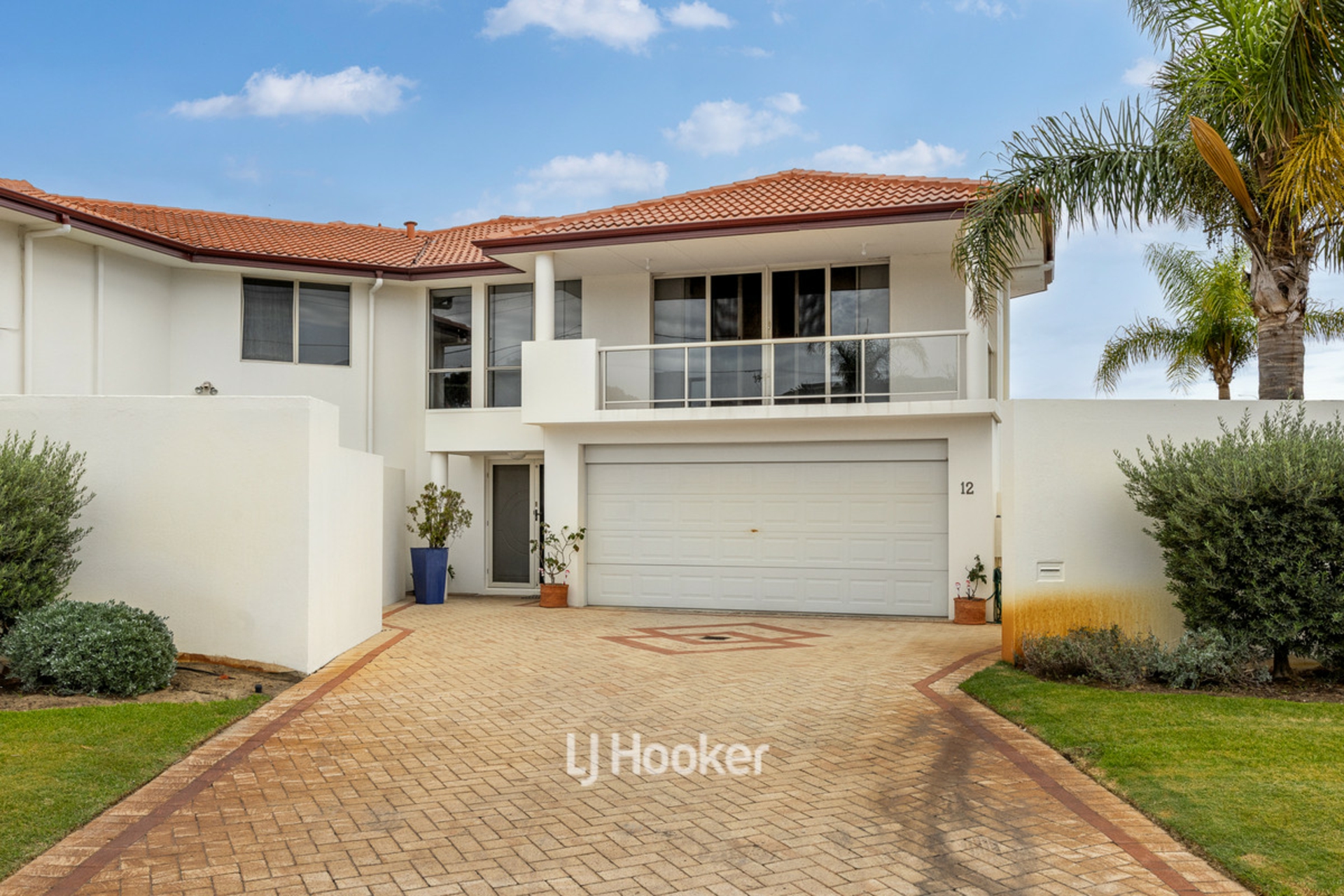 12/24 Stanbury Crescent — photo from LJ Hooker Property South West WA