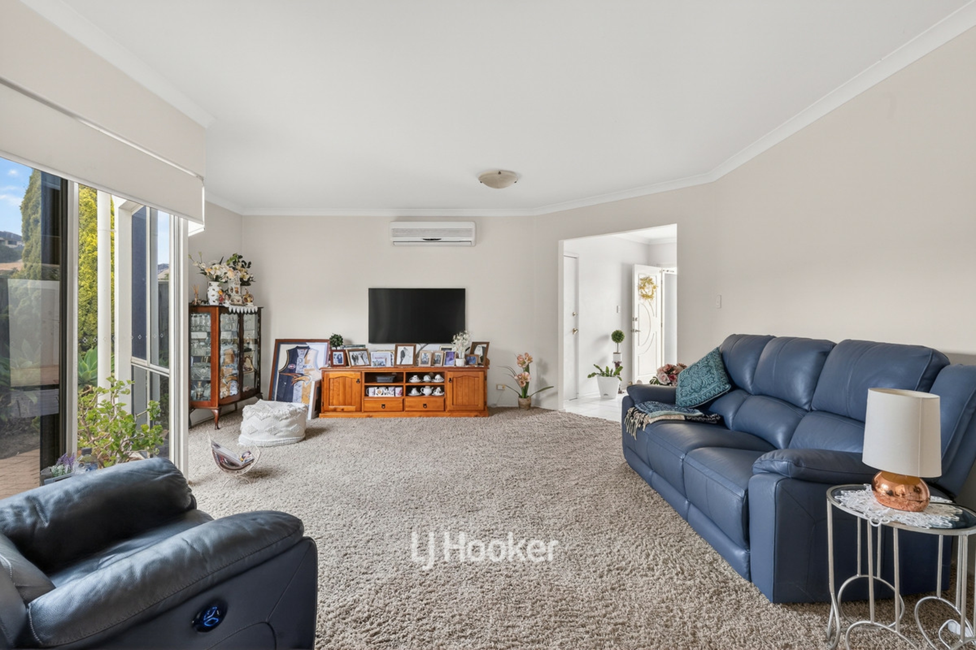 12/24 Stanbury Crescent — photo 3 of 30