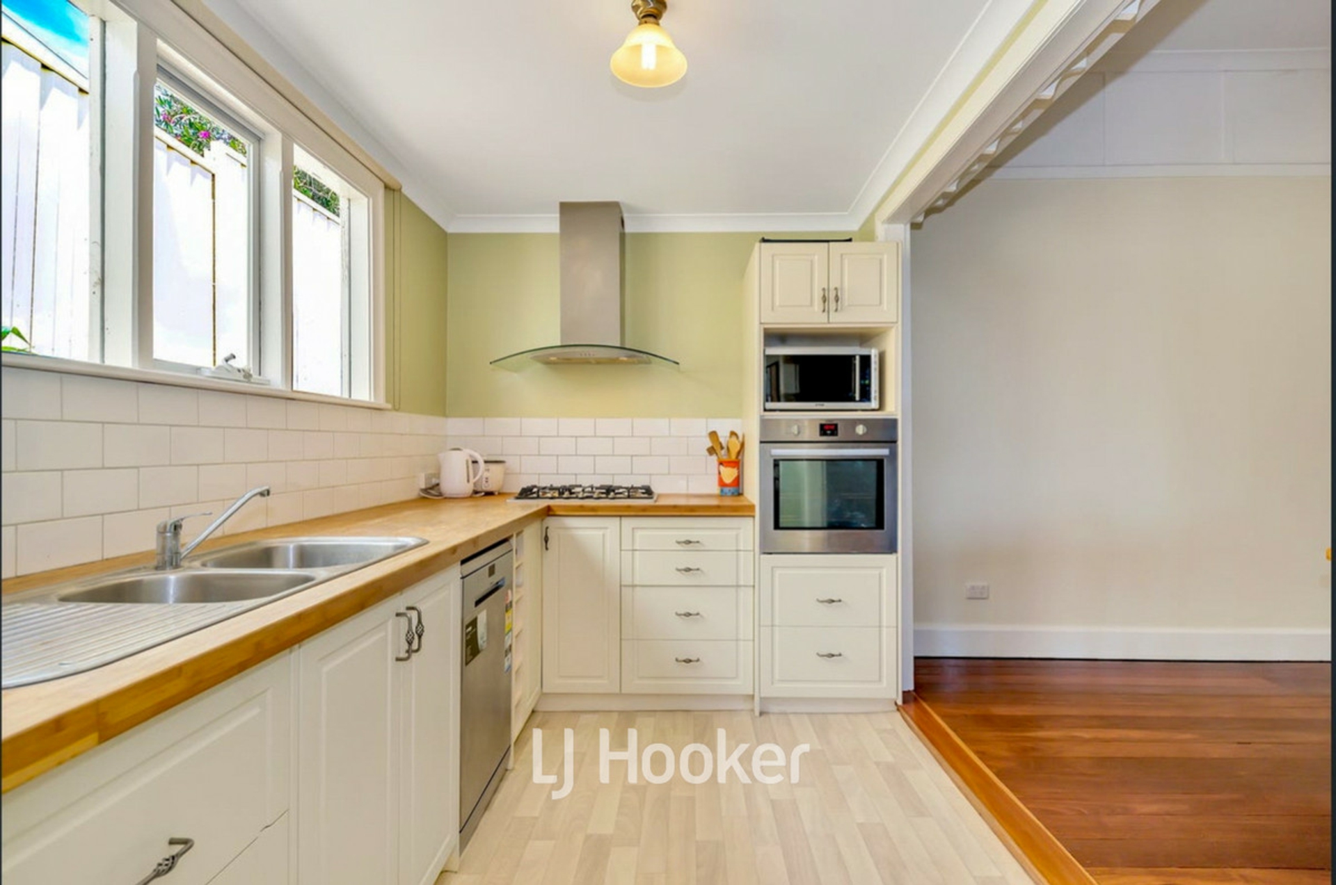 30 Parkfield Street — photo 6 of 12