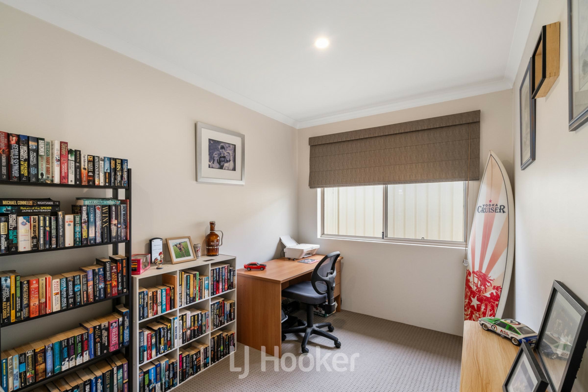 19 Pinehurst Crescent — photo 10 of 19