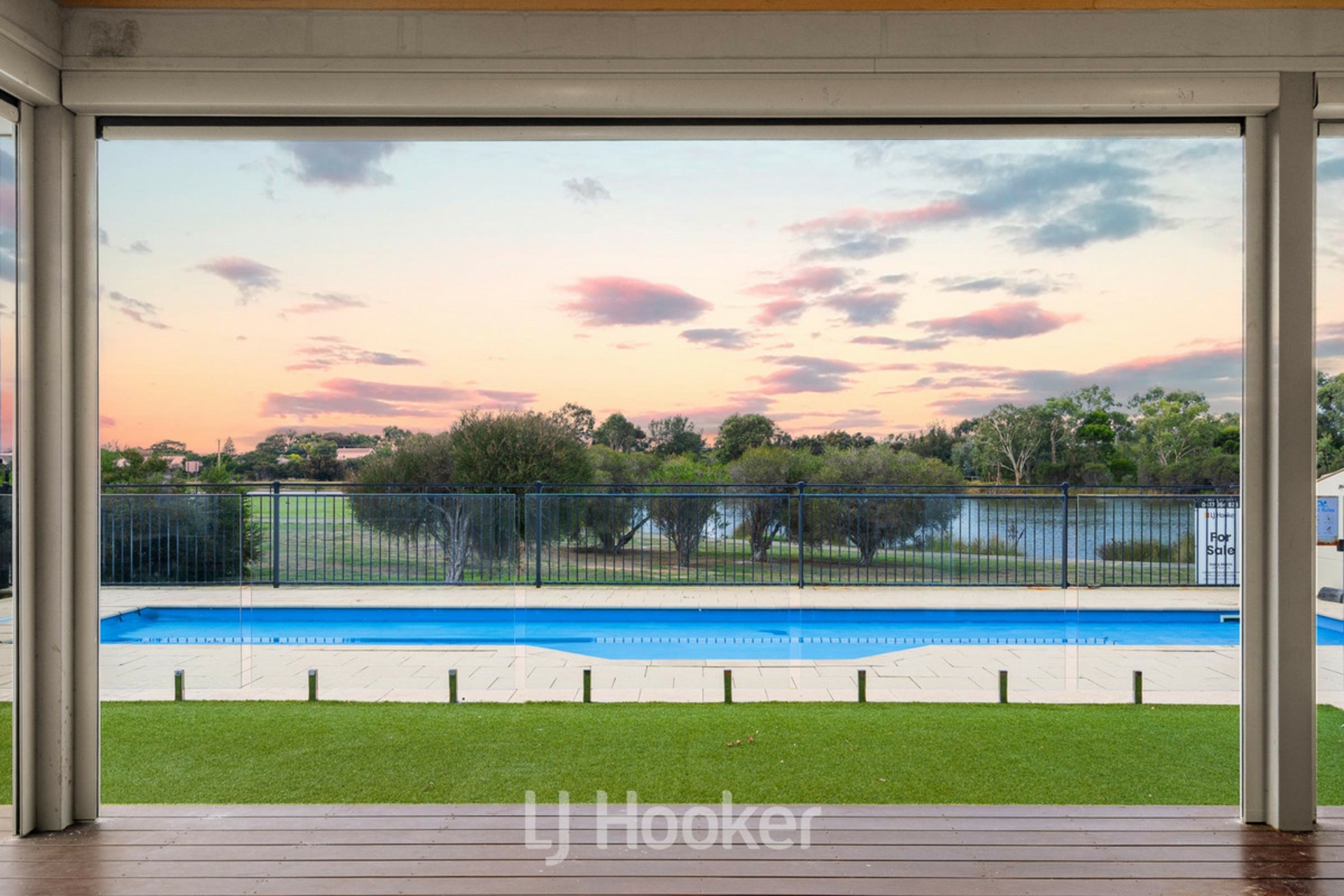 10 Aldercress Approach — photo 4 of 28