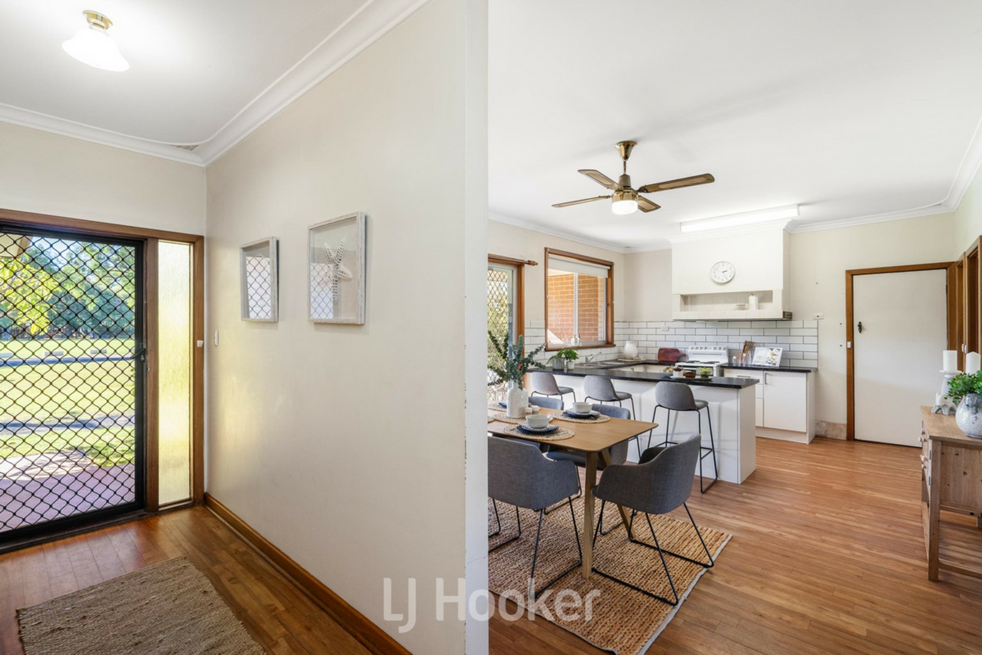 14 Jensen Way — photo 3 of 24