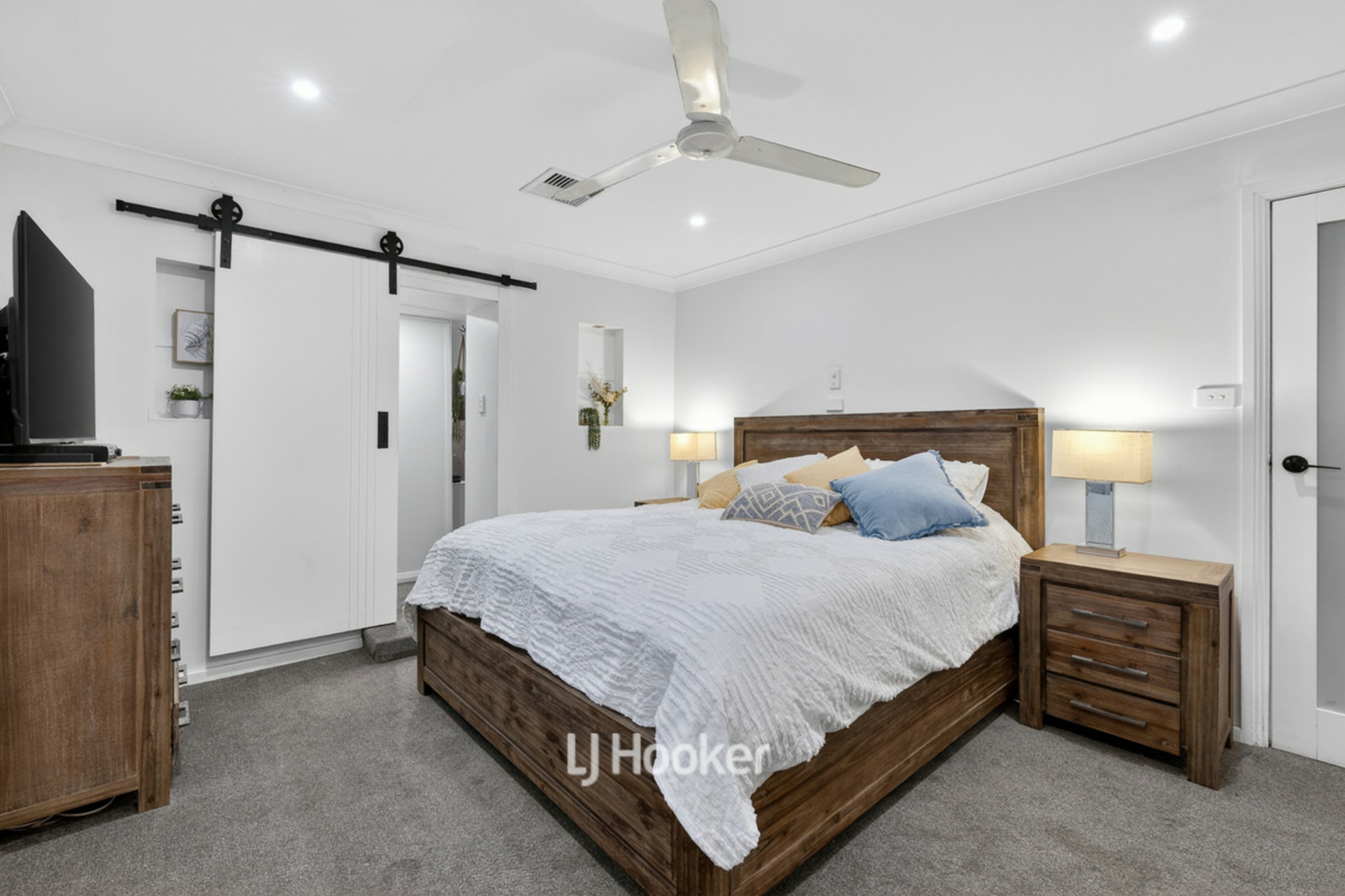 4 Rosamond Street — photo 7 of 30