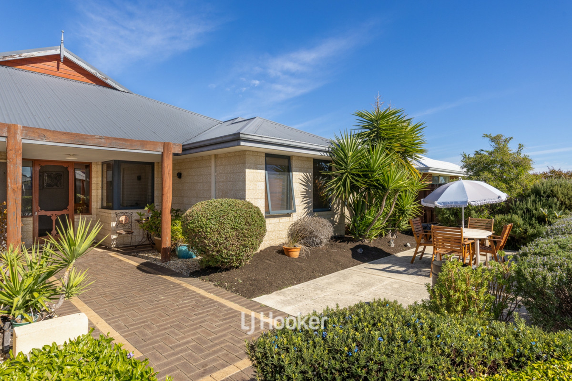 90 Macquarie Drive — photo 2 of 30