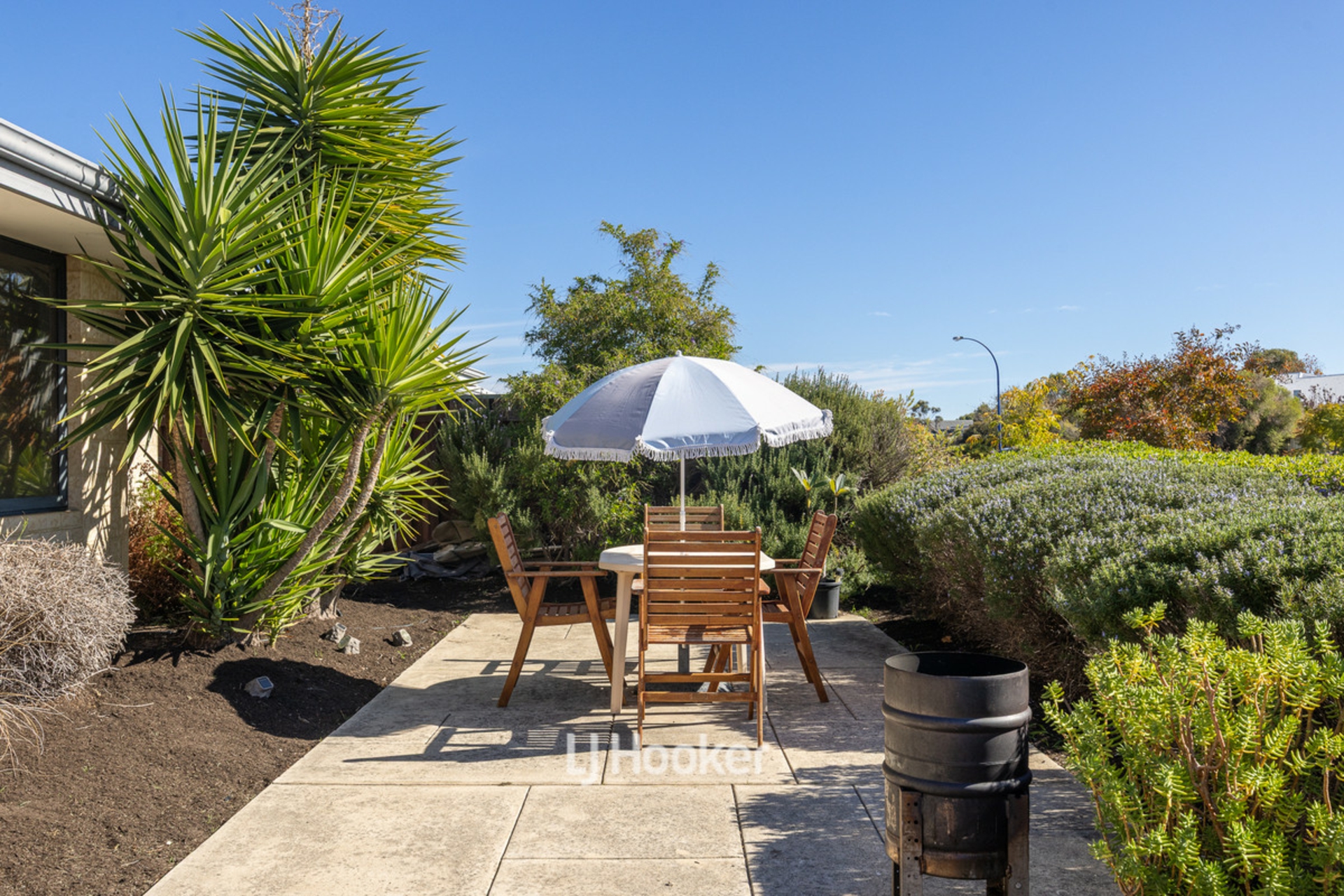 90 Macquarie Drive — photo 3 of 30