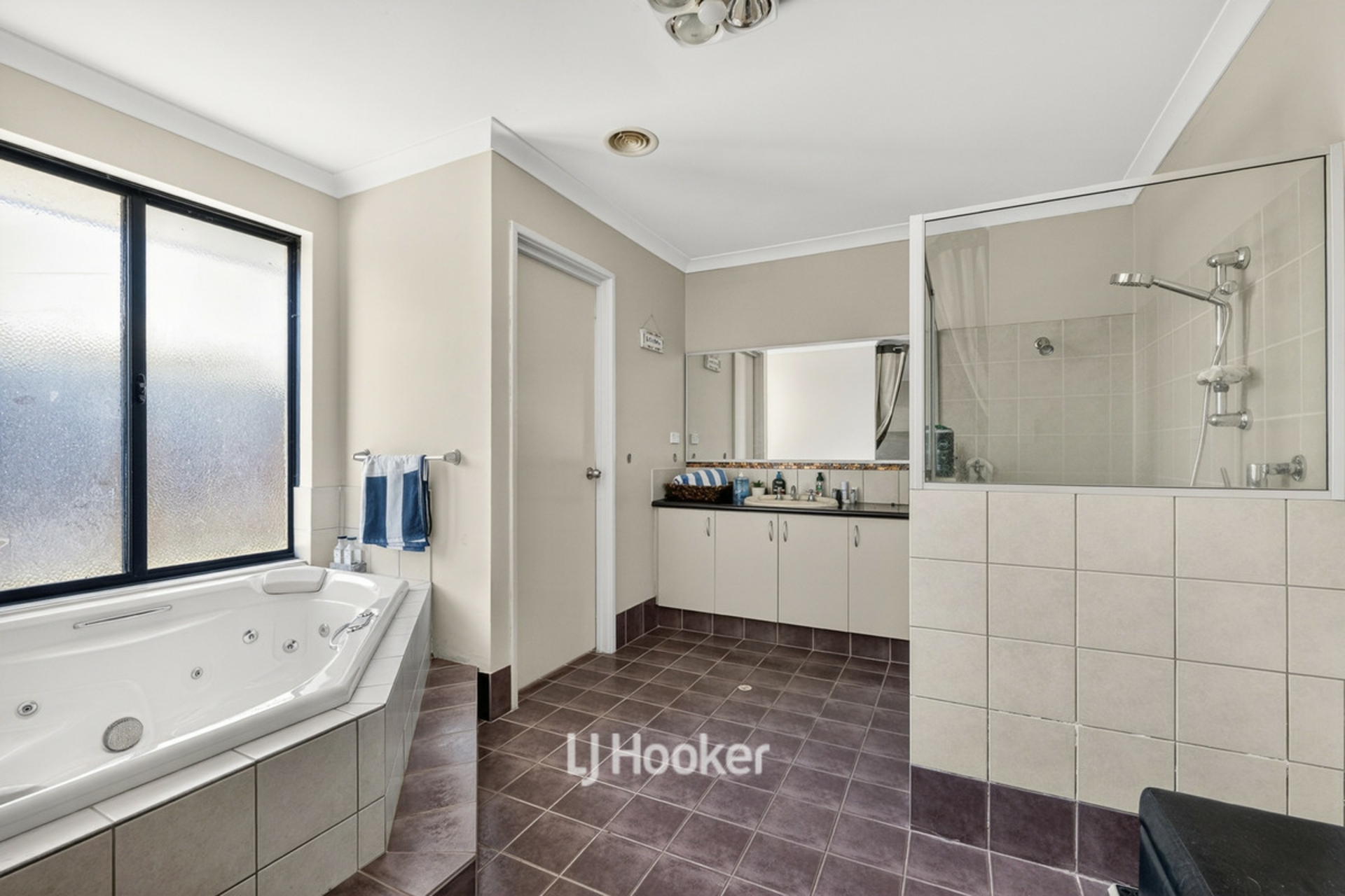 90 Macquarie Drive — photo 18 of 30