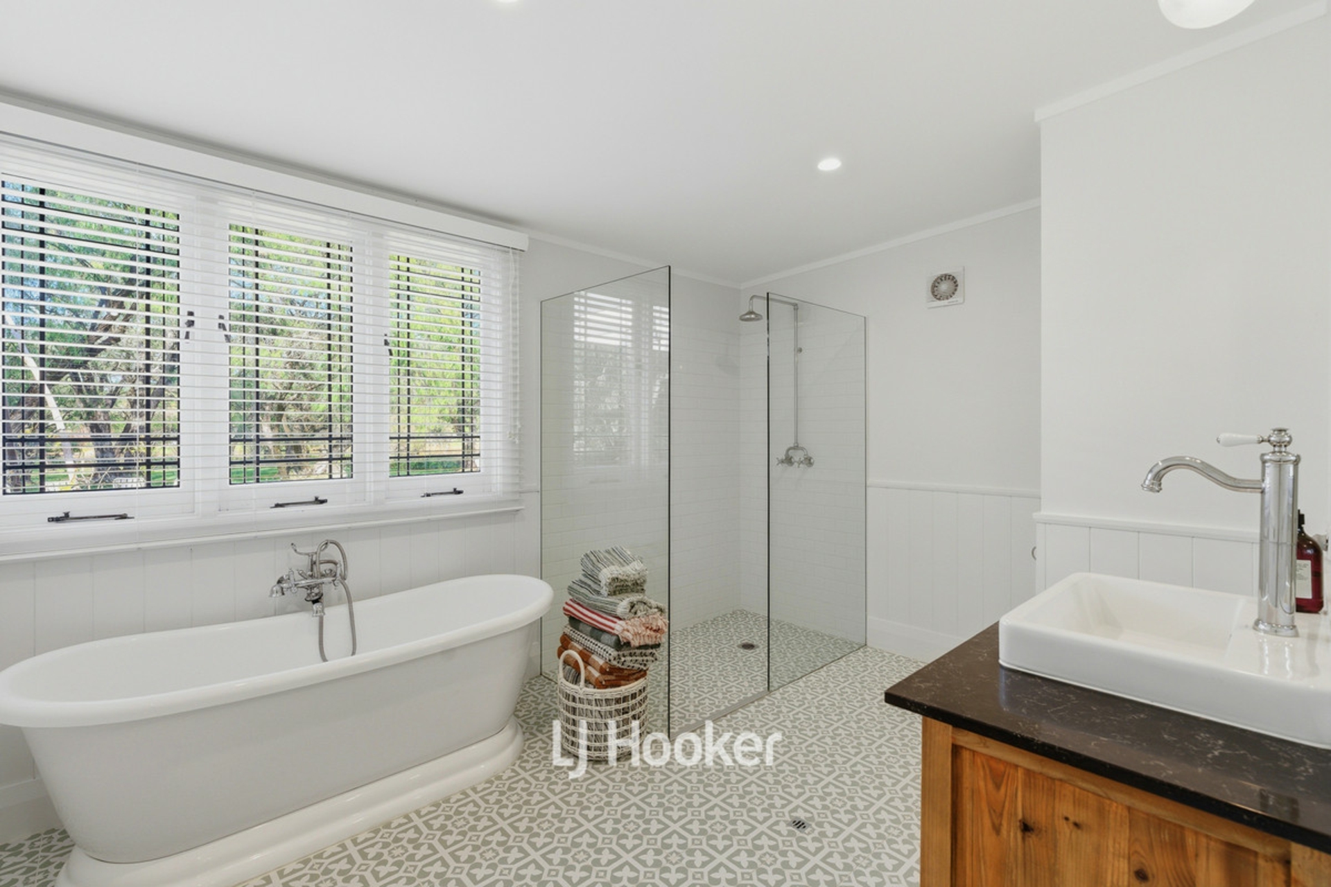 266 Geographe Bay Road — photo 13 of 27