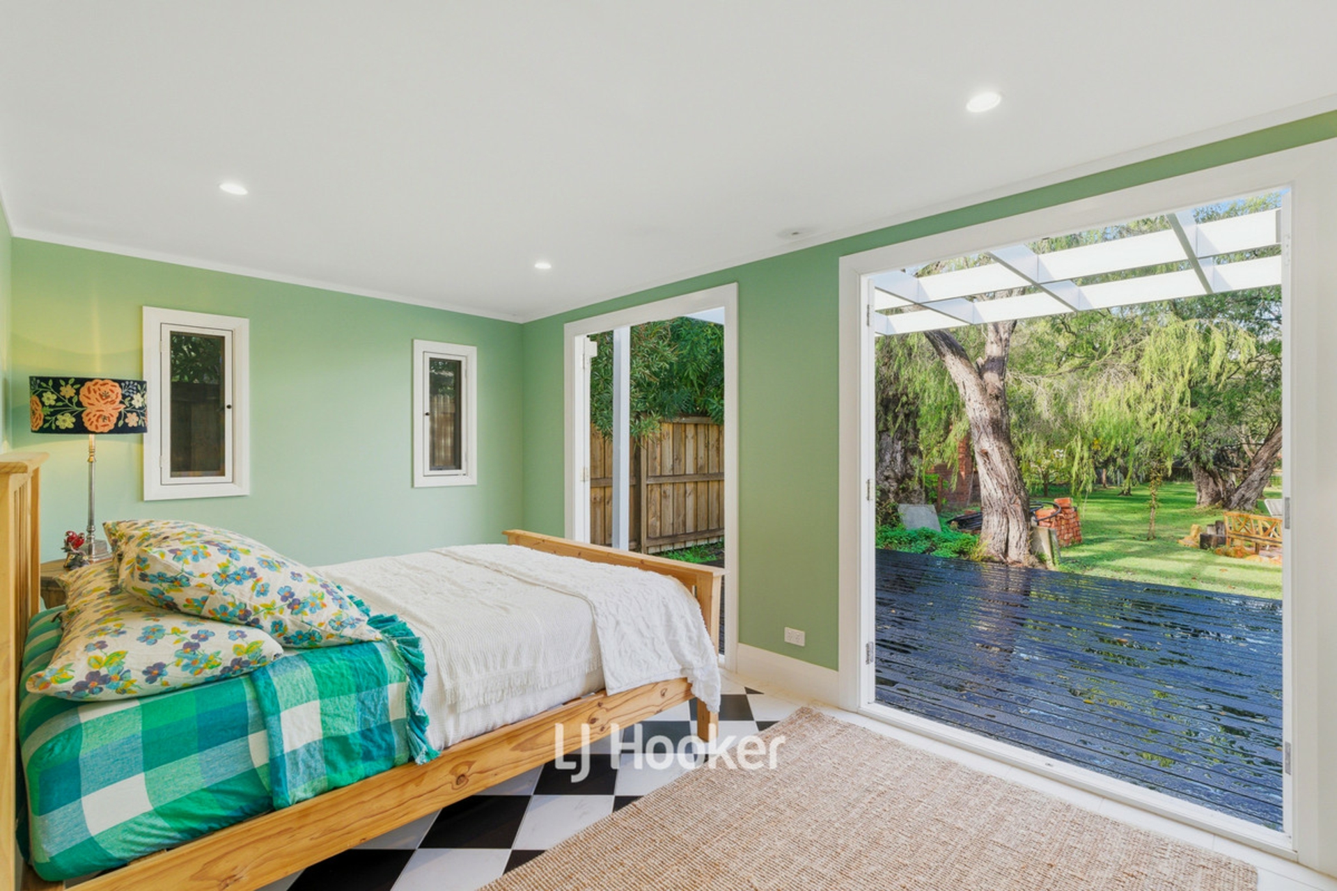 266 Geographe Bay Road — photo 17 of 27