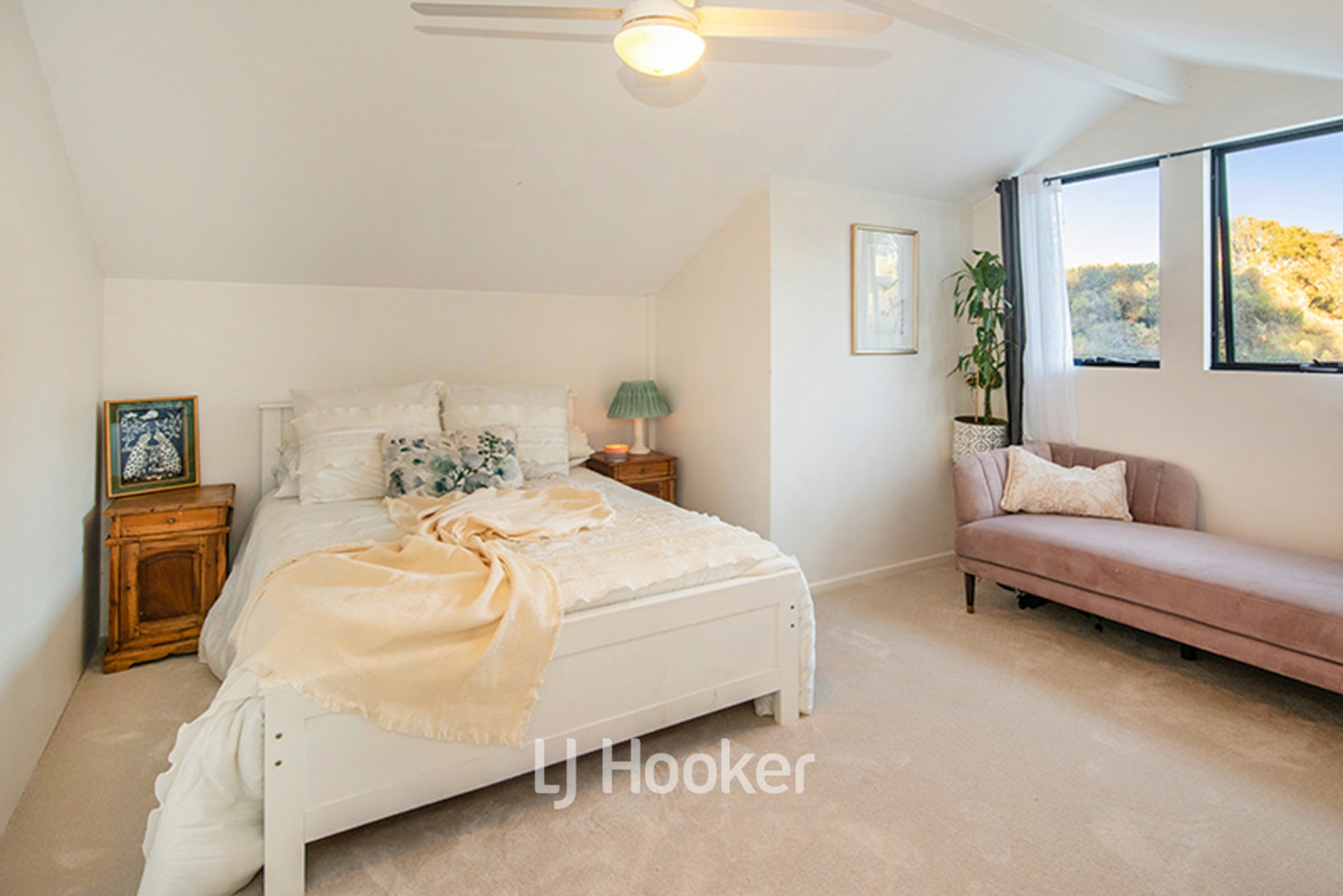32 The Enclave — photo 20 of 25