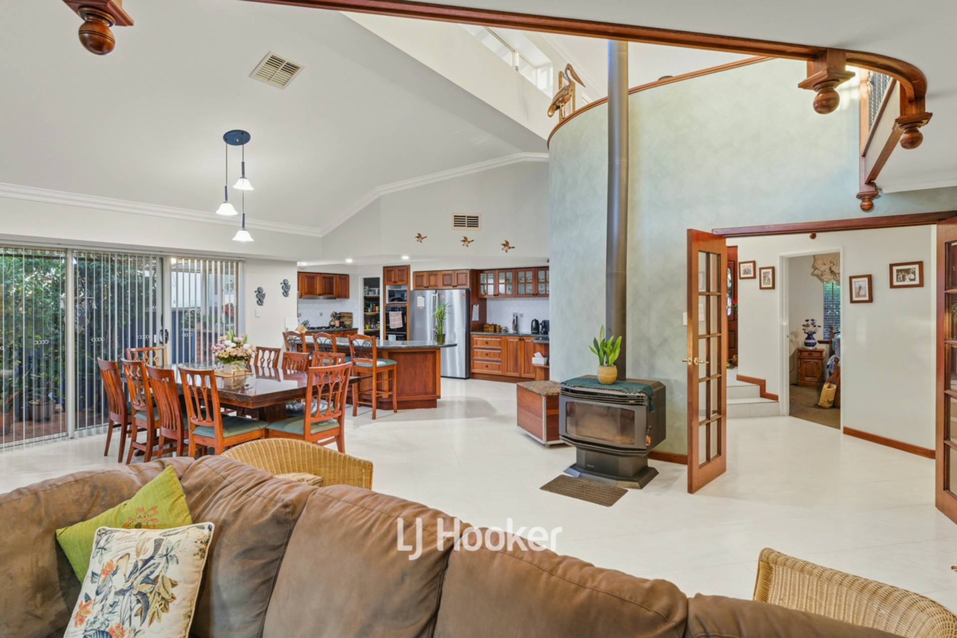 9 Carpenter Terrace — photo 4 of 30