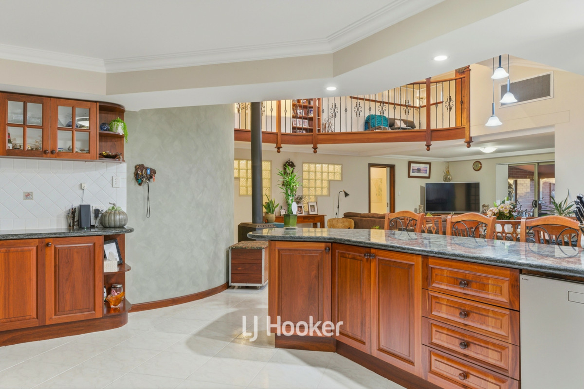 9 Carpenter Terrace — photo 7 of 30