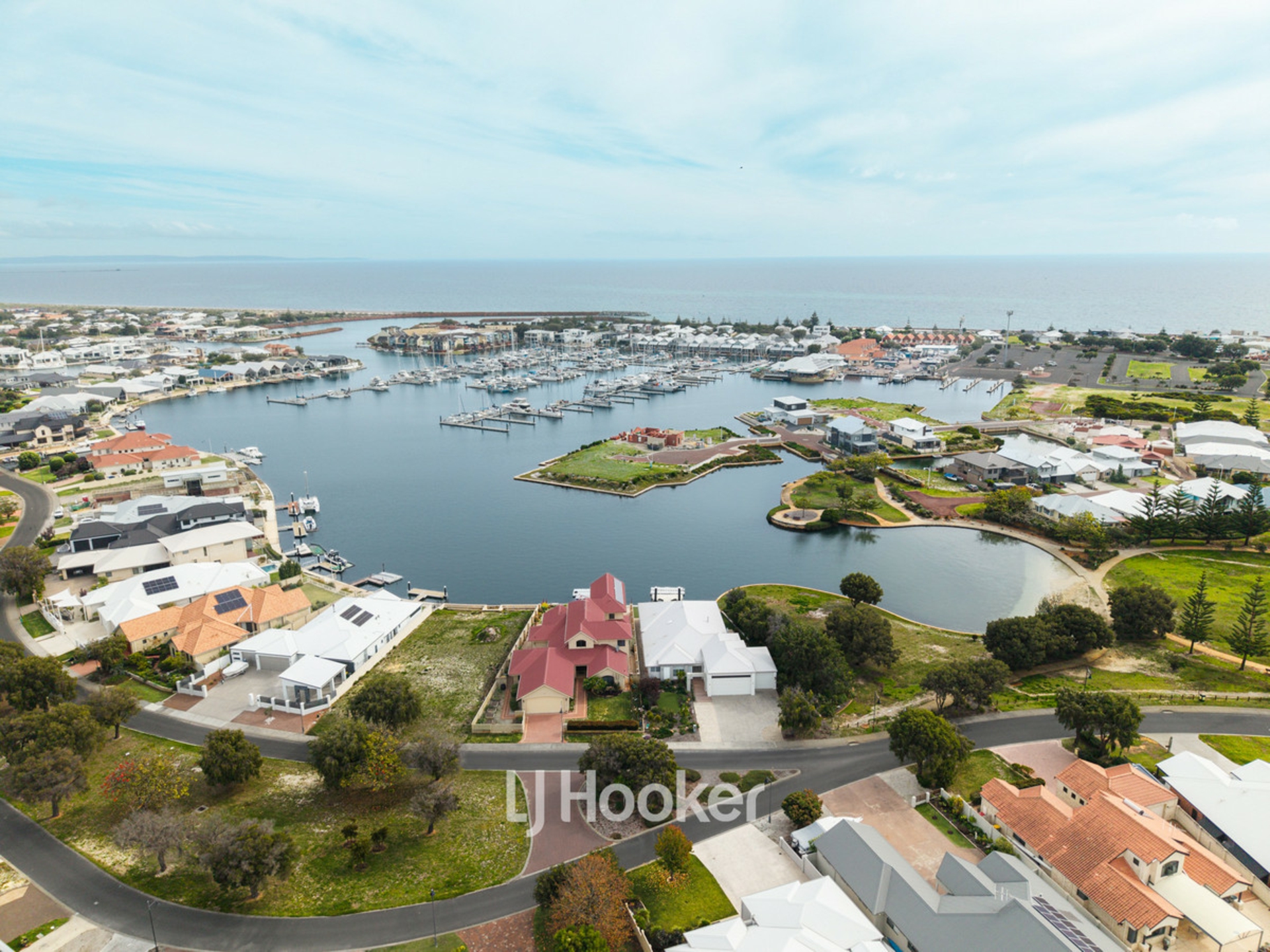 18/19-27 Spinnaker Boulevard — photo 15 of 15
