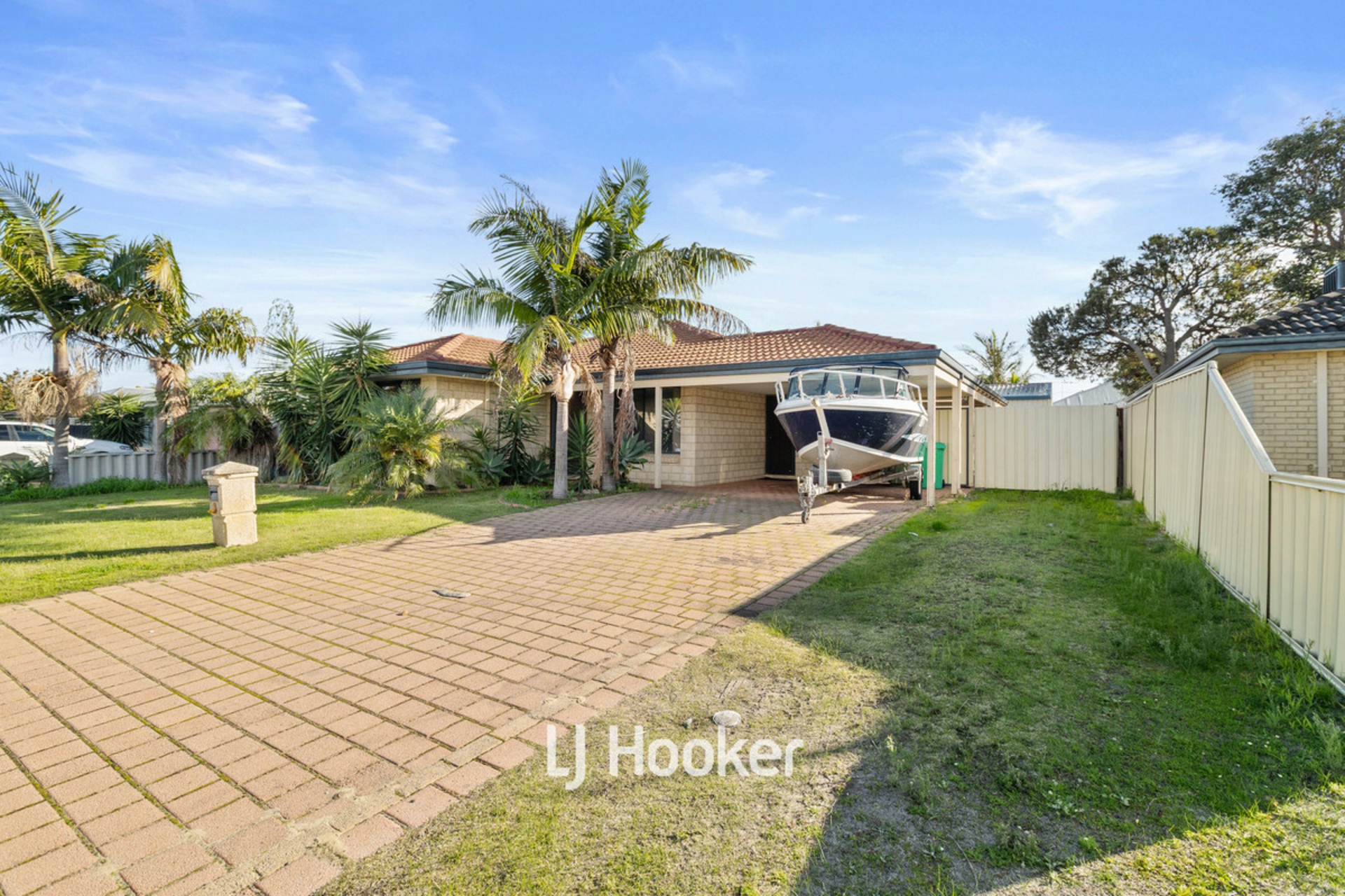 10 Borya Bend — photo from LJ Hooker Property South West WA