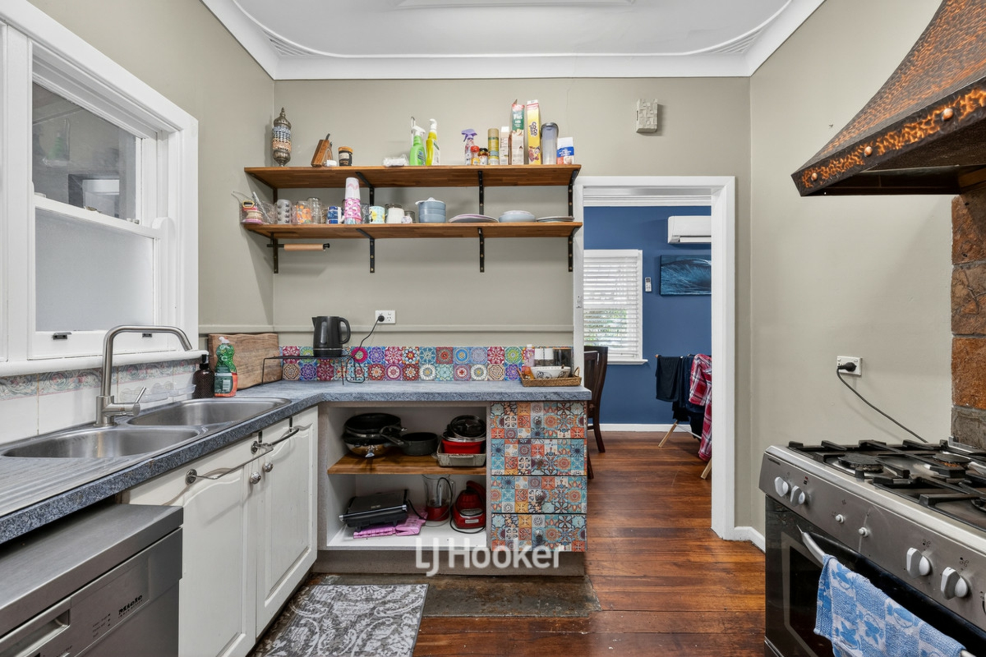 14 Albert Road — photo 8 of 21