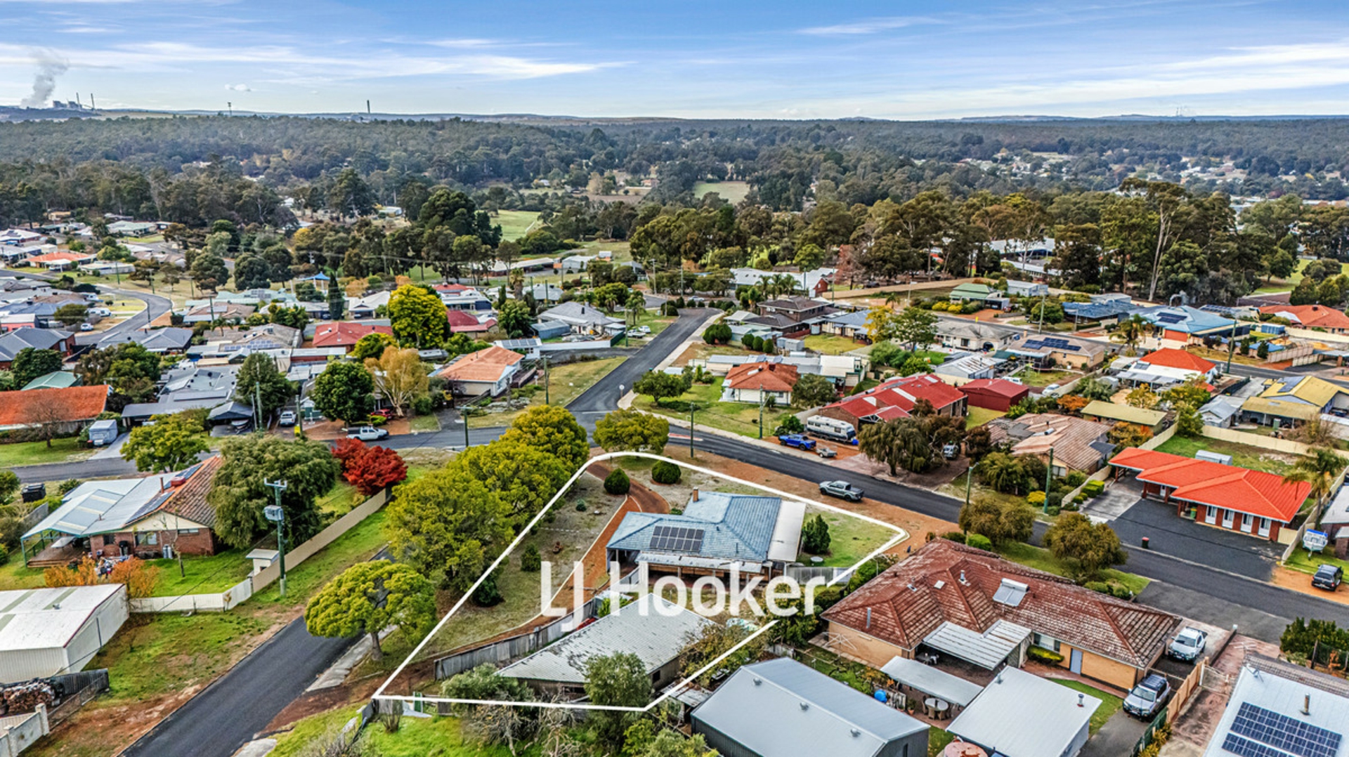 63 Swanstone Street — photo 3 of 29