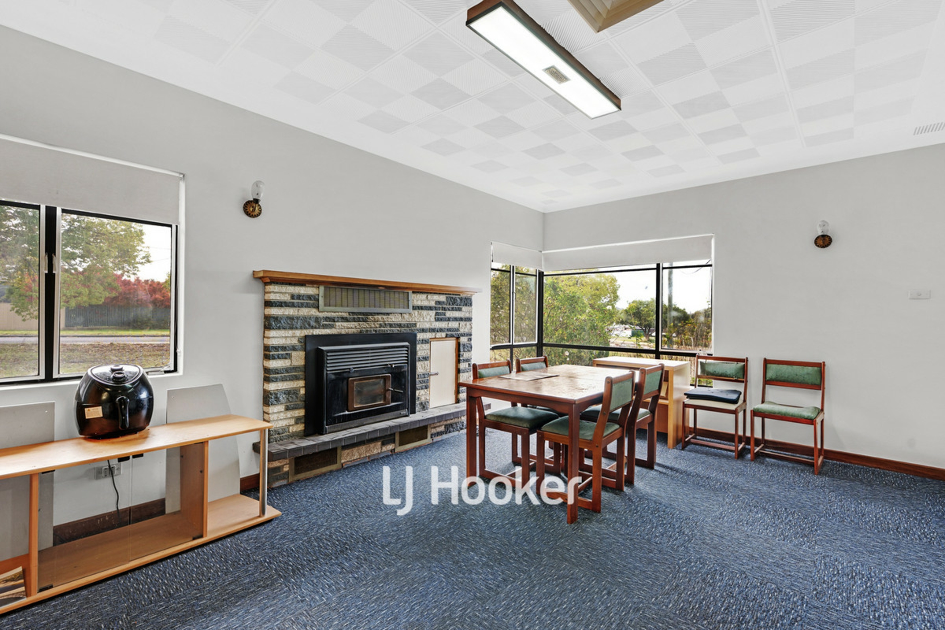 63 Swanstone Street — photo 8 of 29