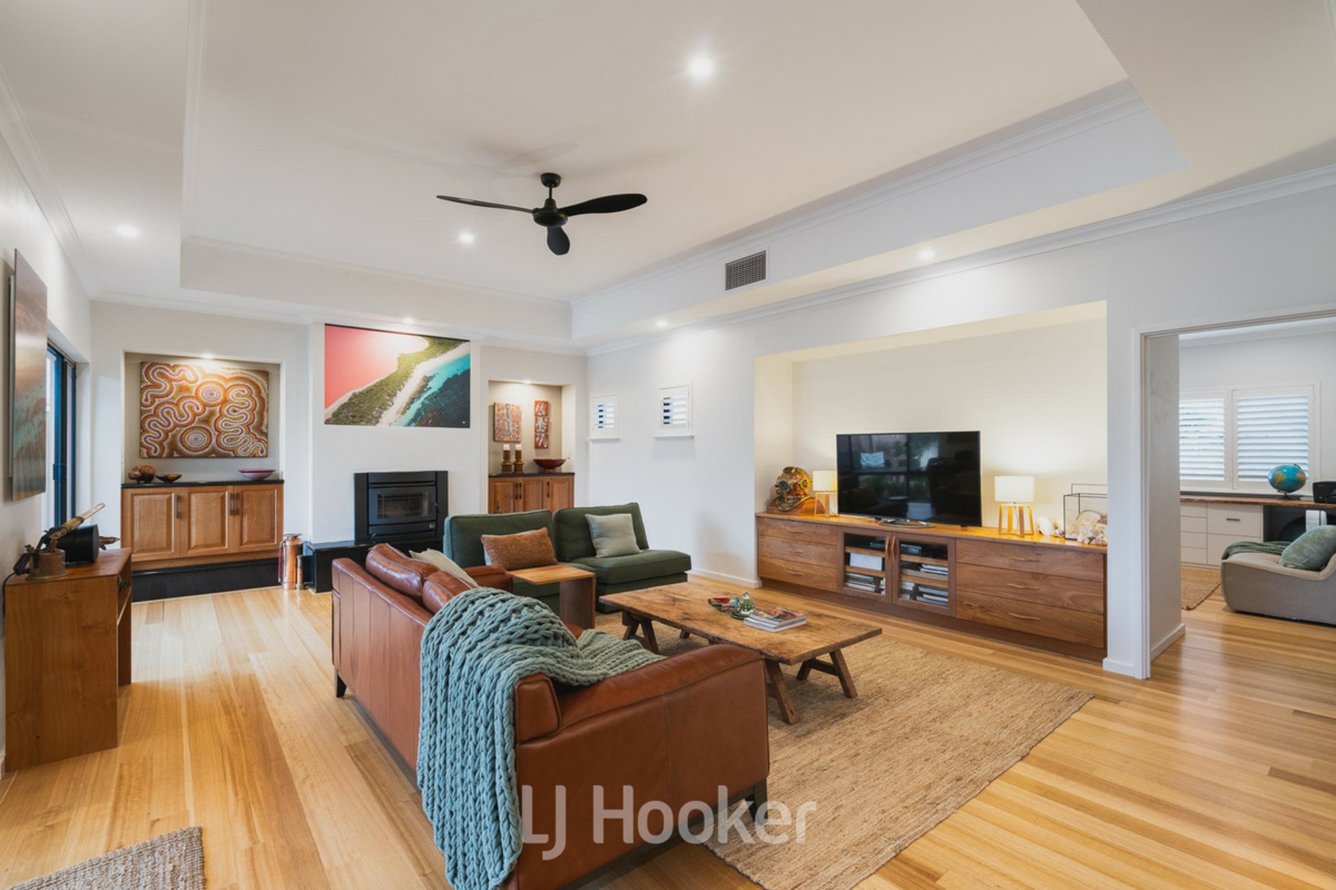 4 The Enclave — photo 11 of 27
