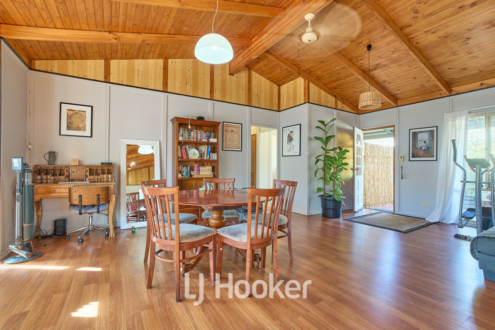 68 Avocet Boulevard — photo 2 of 22