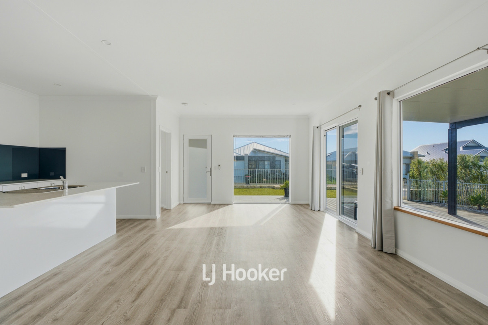14 Waldorf Road — photo 7 of 29