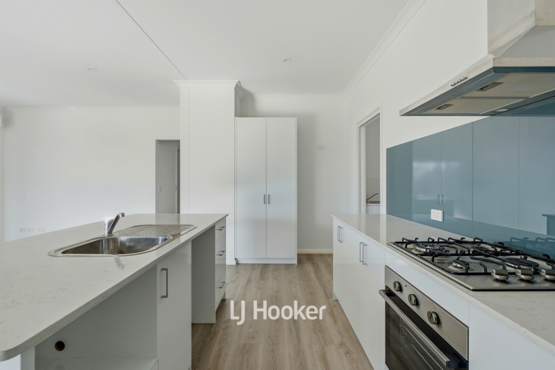 14 Waldorf Road — photo 10 of 29