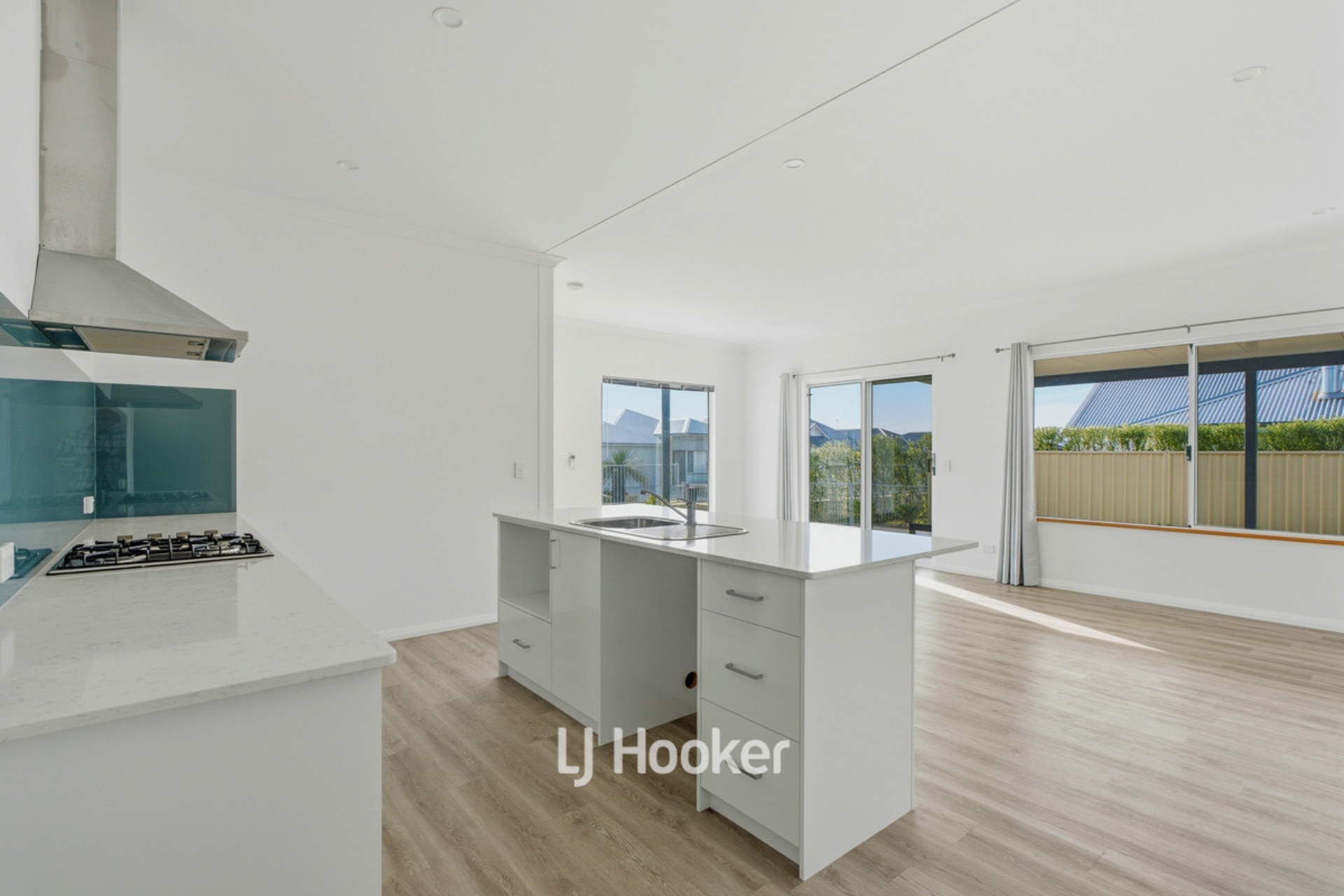14 Waldorf Road — photo 11 of 29