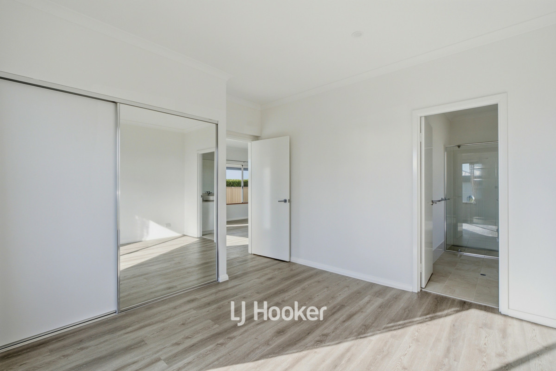 14 Waldorf Road — photo 16 of 29