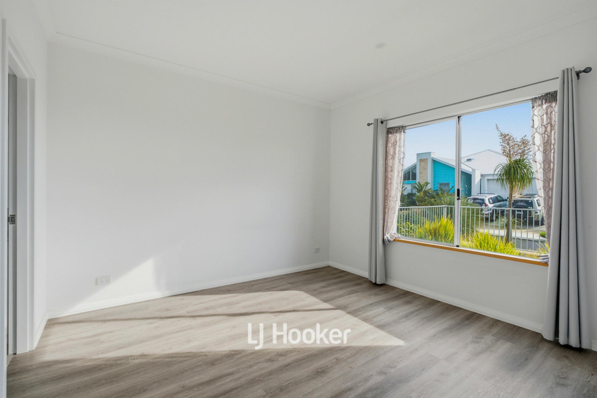 14 Waldorf Road — photo 17 of 29