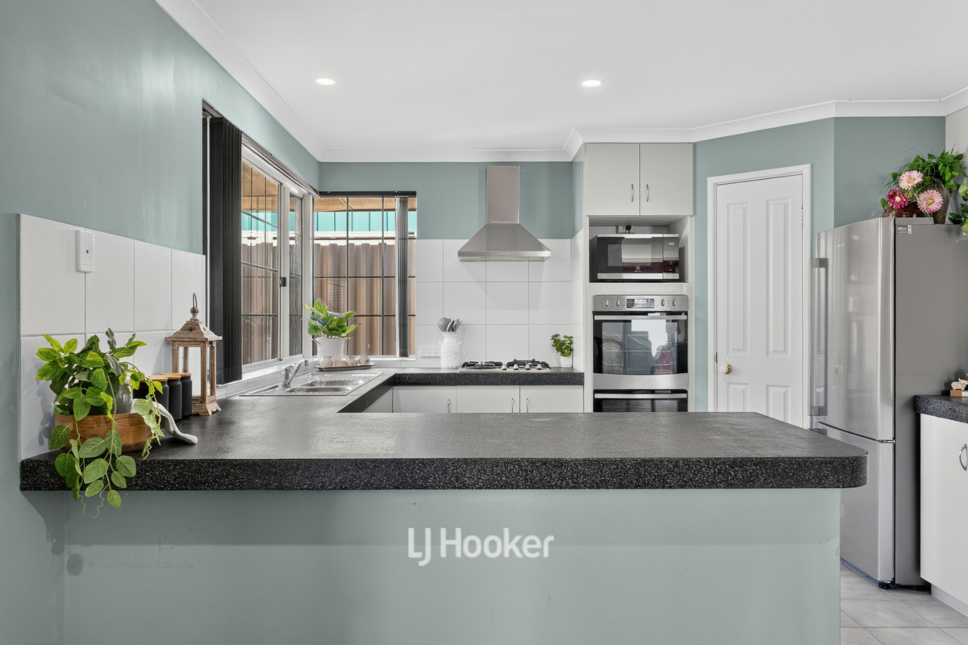 4/243 Old Coast Road — photo from LJ Hooker Property South West WA