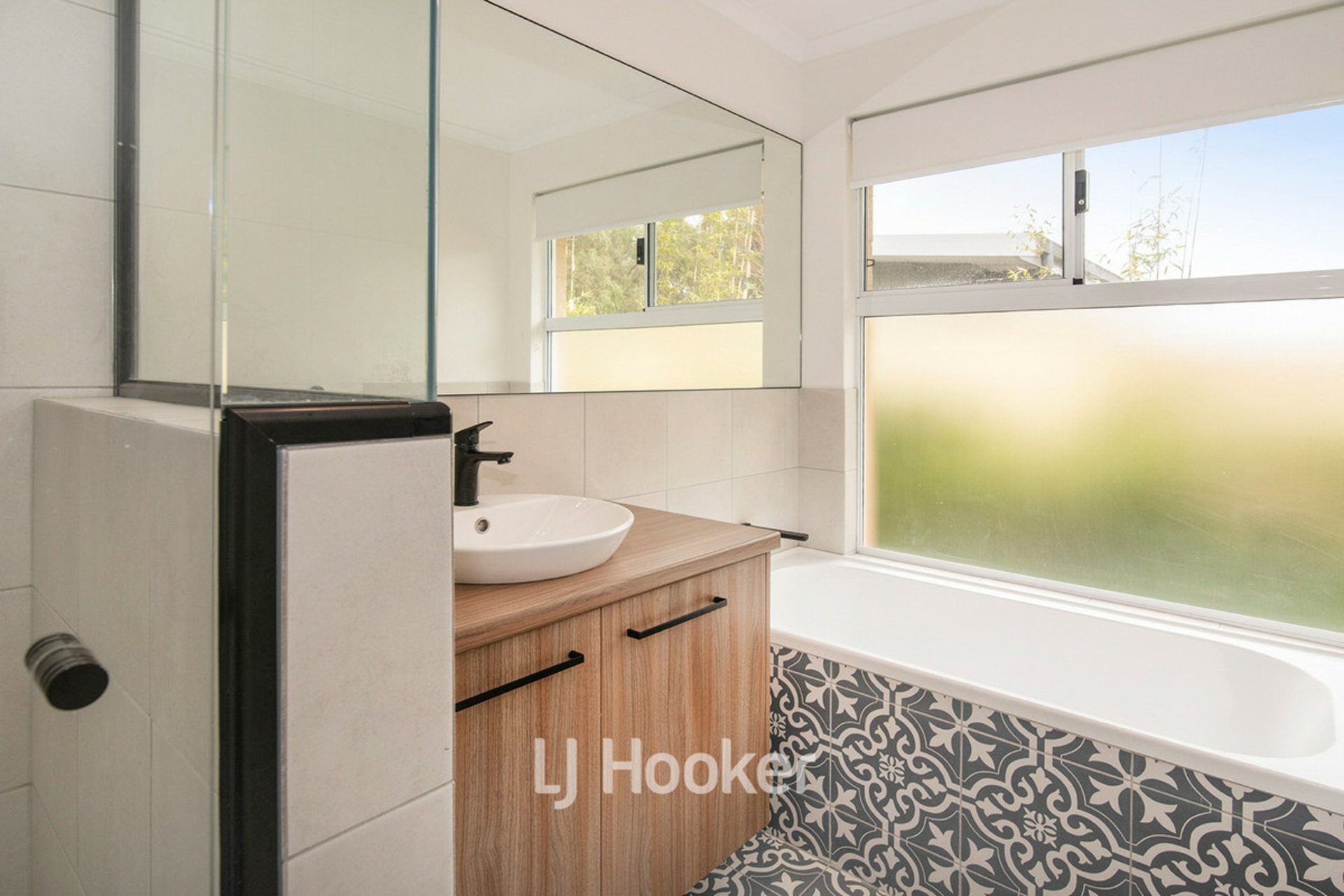 39 Alwoodley Tce — photo 16 of 25