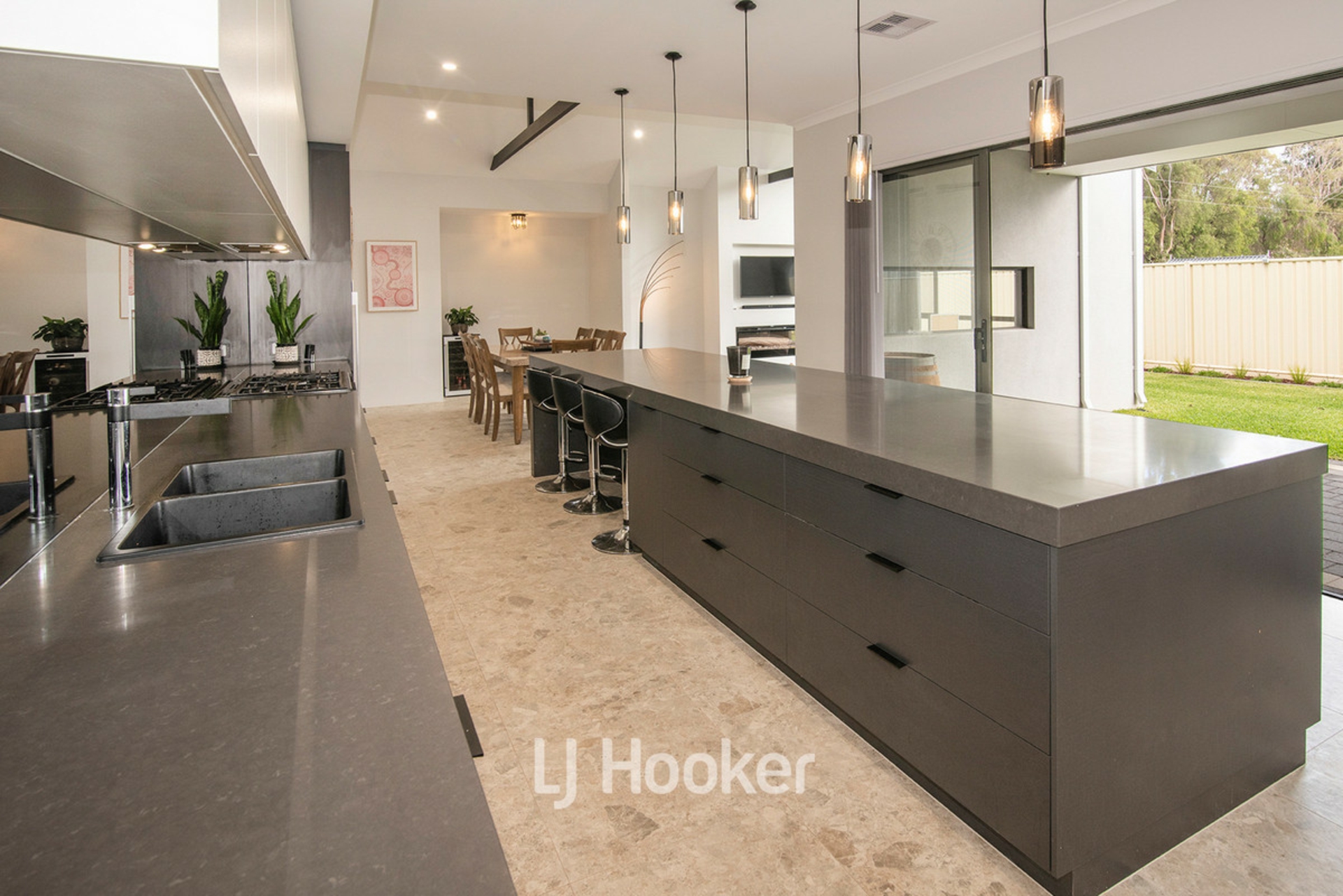21 Alwoodley Terrace — photo 4 of 24
