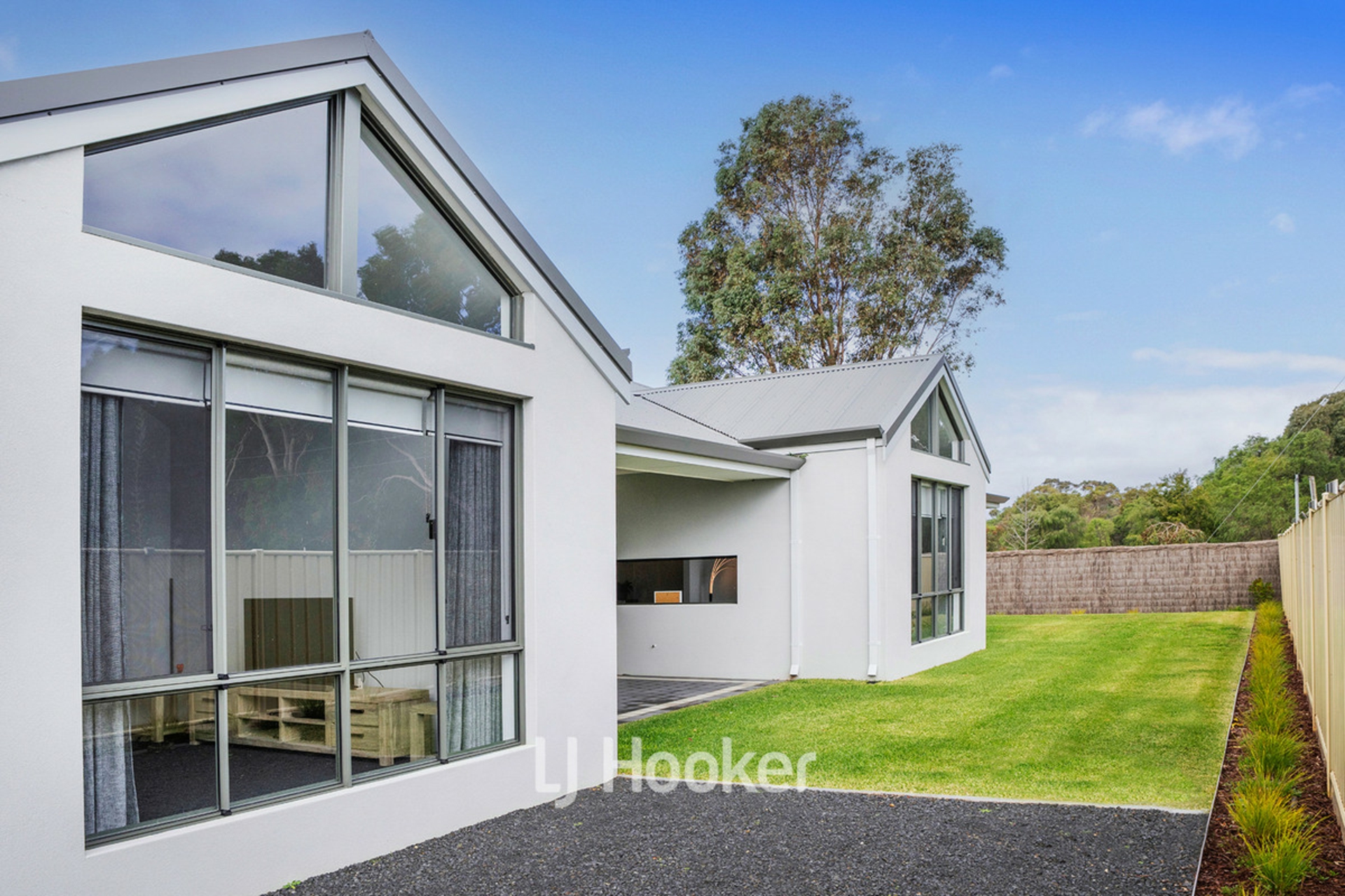 21 Alwoodley Terrace — photo 18 of 24