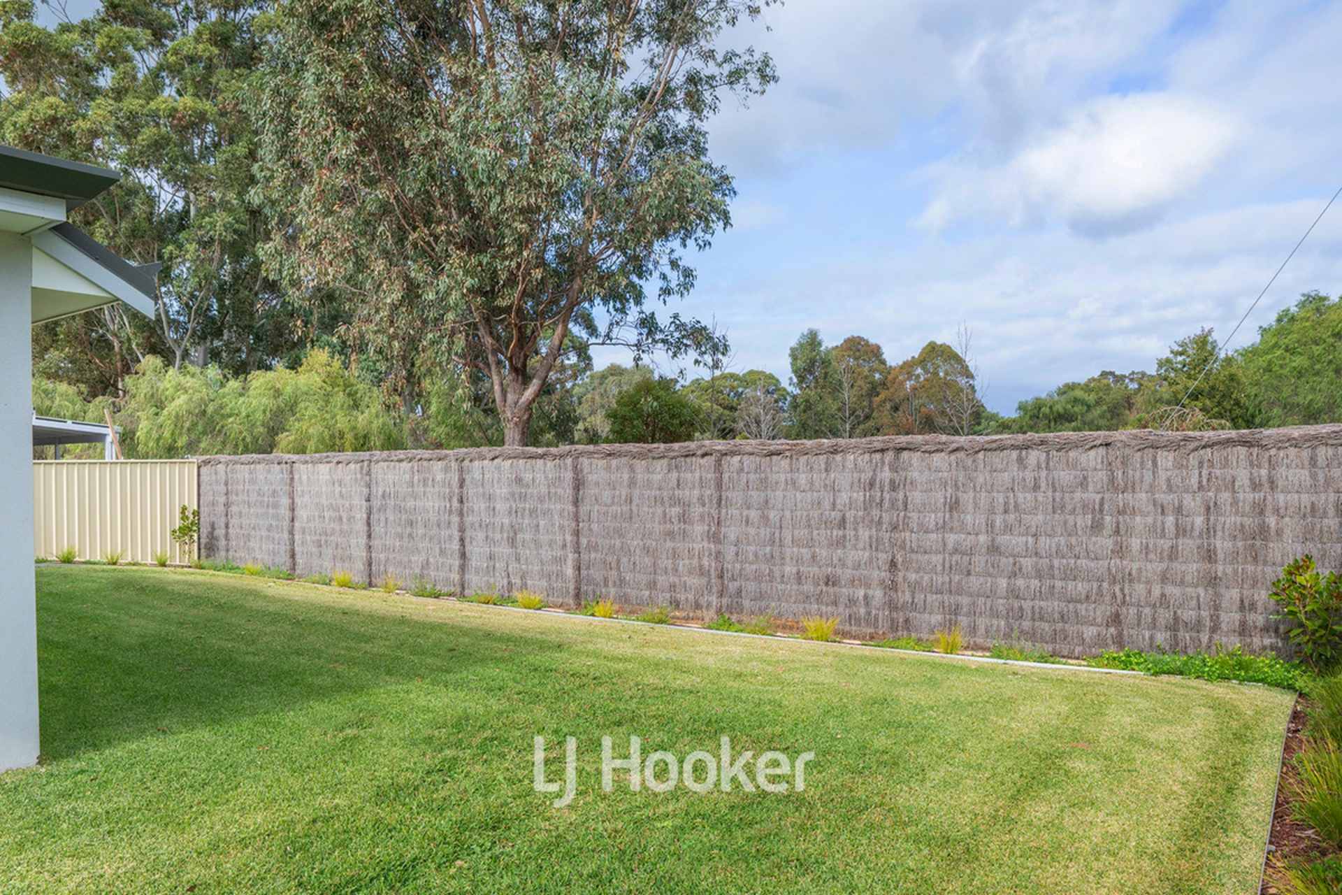 21 Alwoodley Terrace — photo 19 of 24