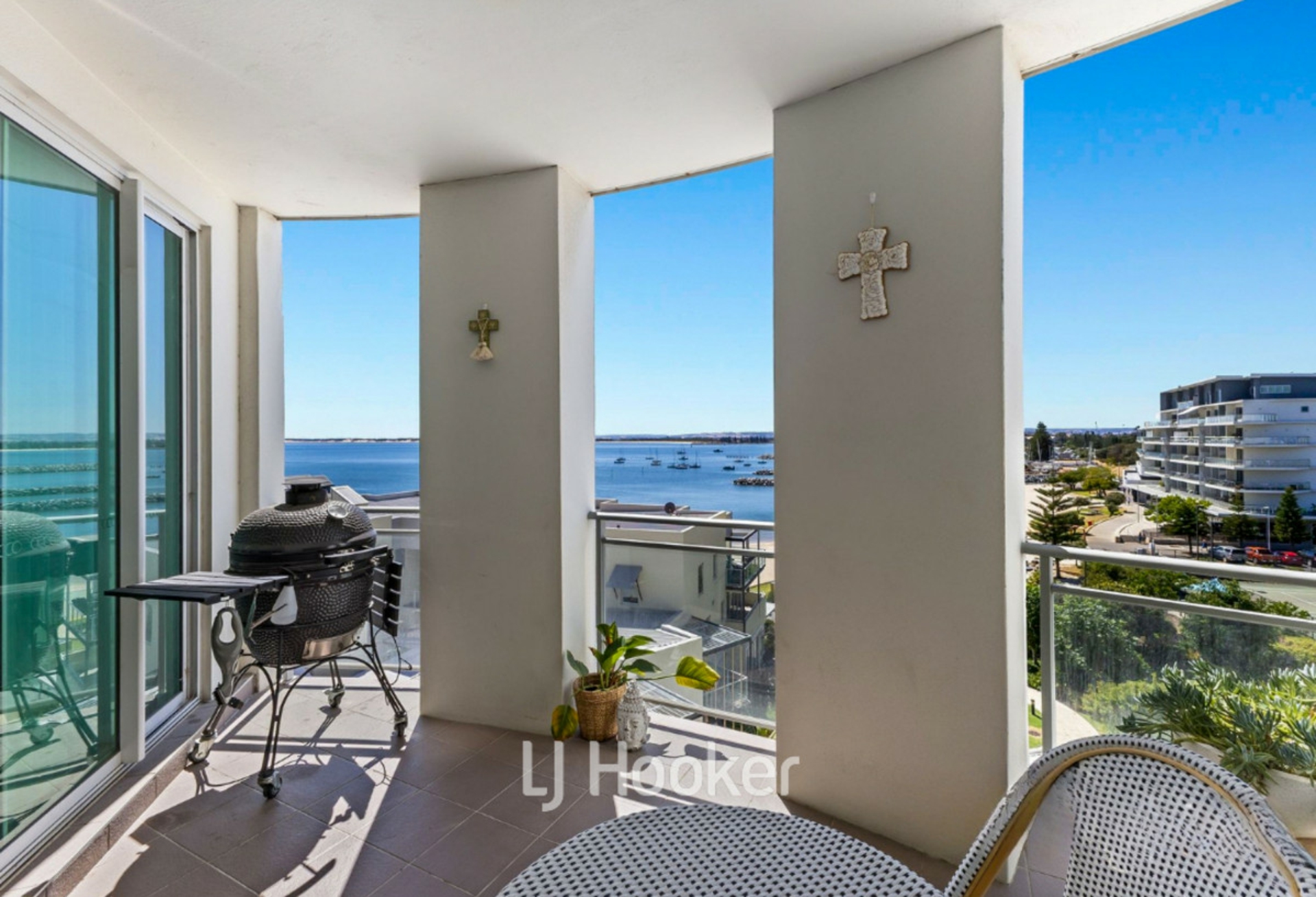 28/11 Casuarina Drive — photo 9 of 21