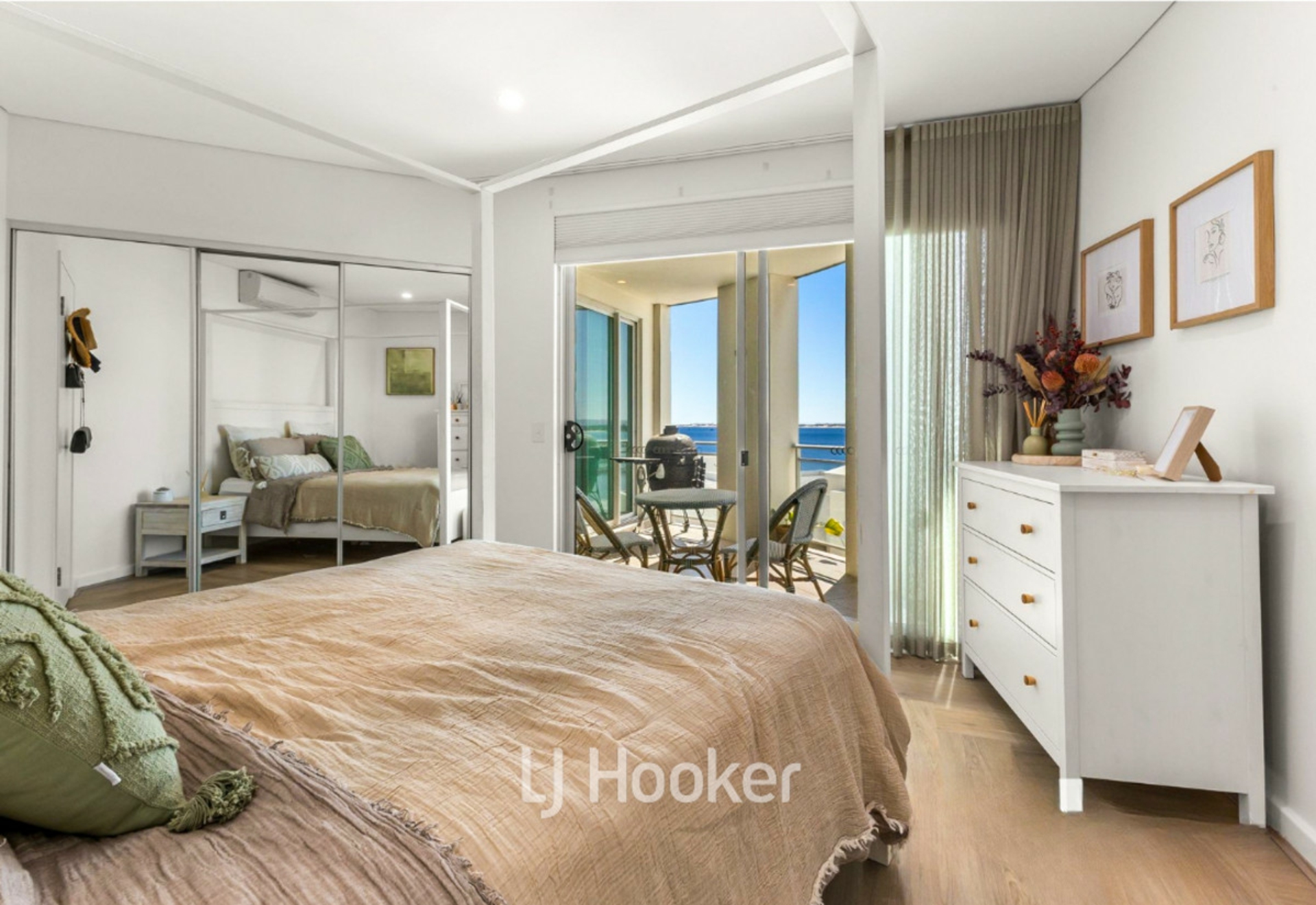 28/11 Casuarina Drive — photo 10 of 21