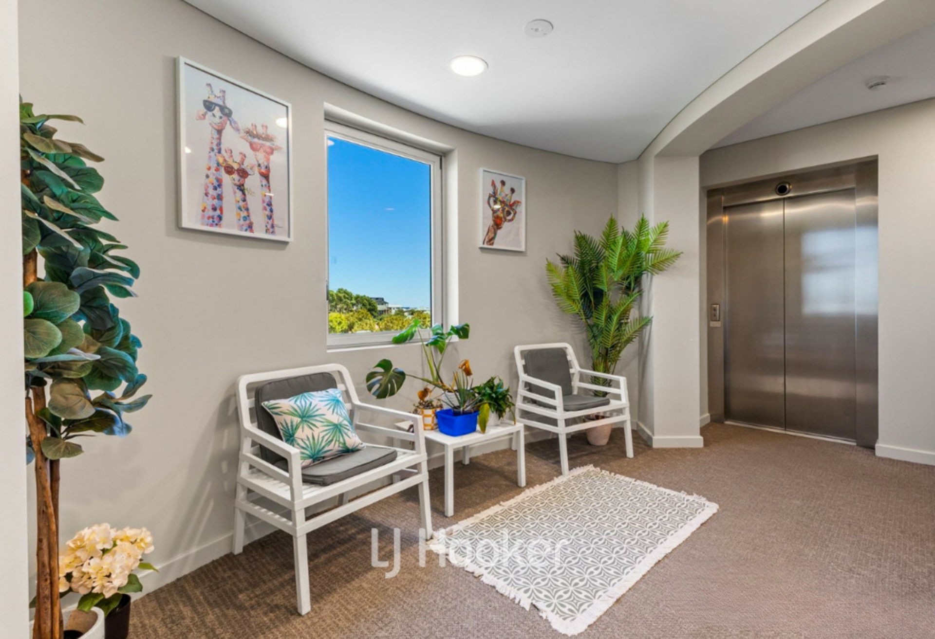 28/11 Casuarina Drive — photo 19 of 21