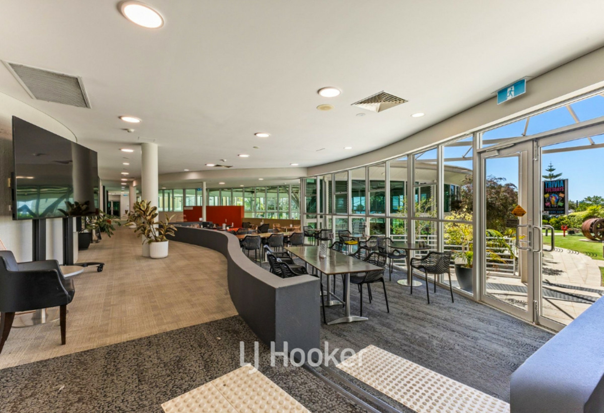 28/11 Casuarina Drive — photo 21 of 21