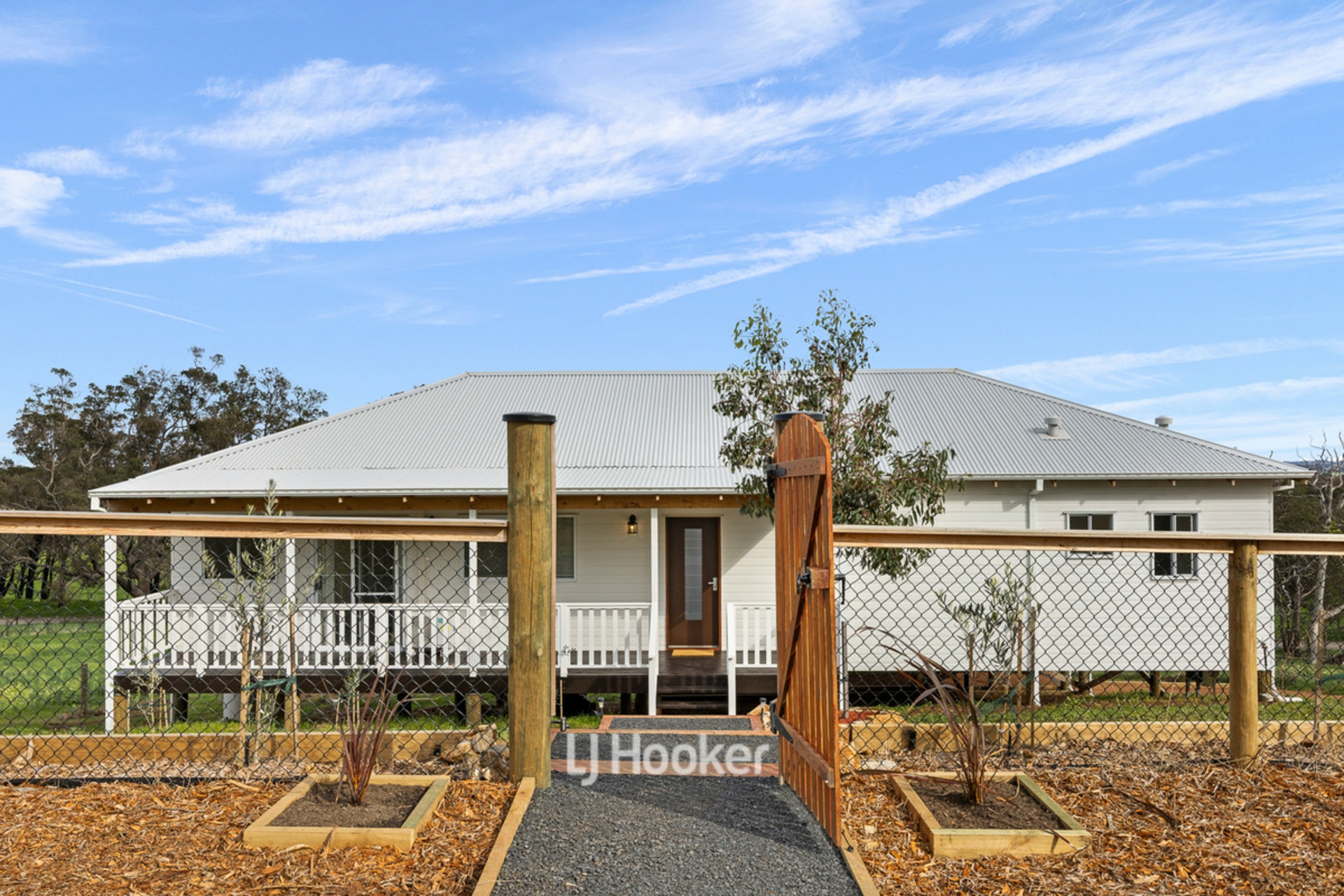 66 Livingstone Heights — photo 5 of 30