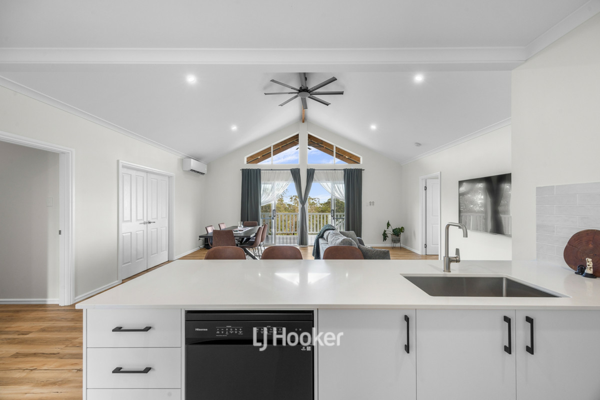 66 Livingstone Heights — photo 8 of 30