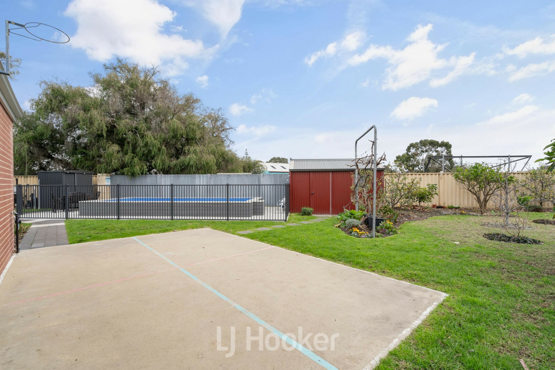 8 Orlando Boulevard — photo 22 of 26