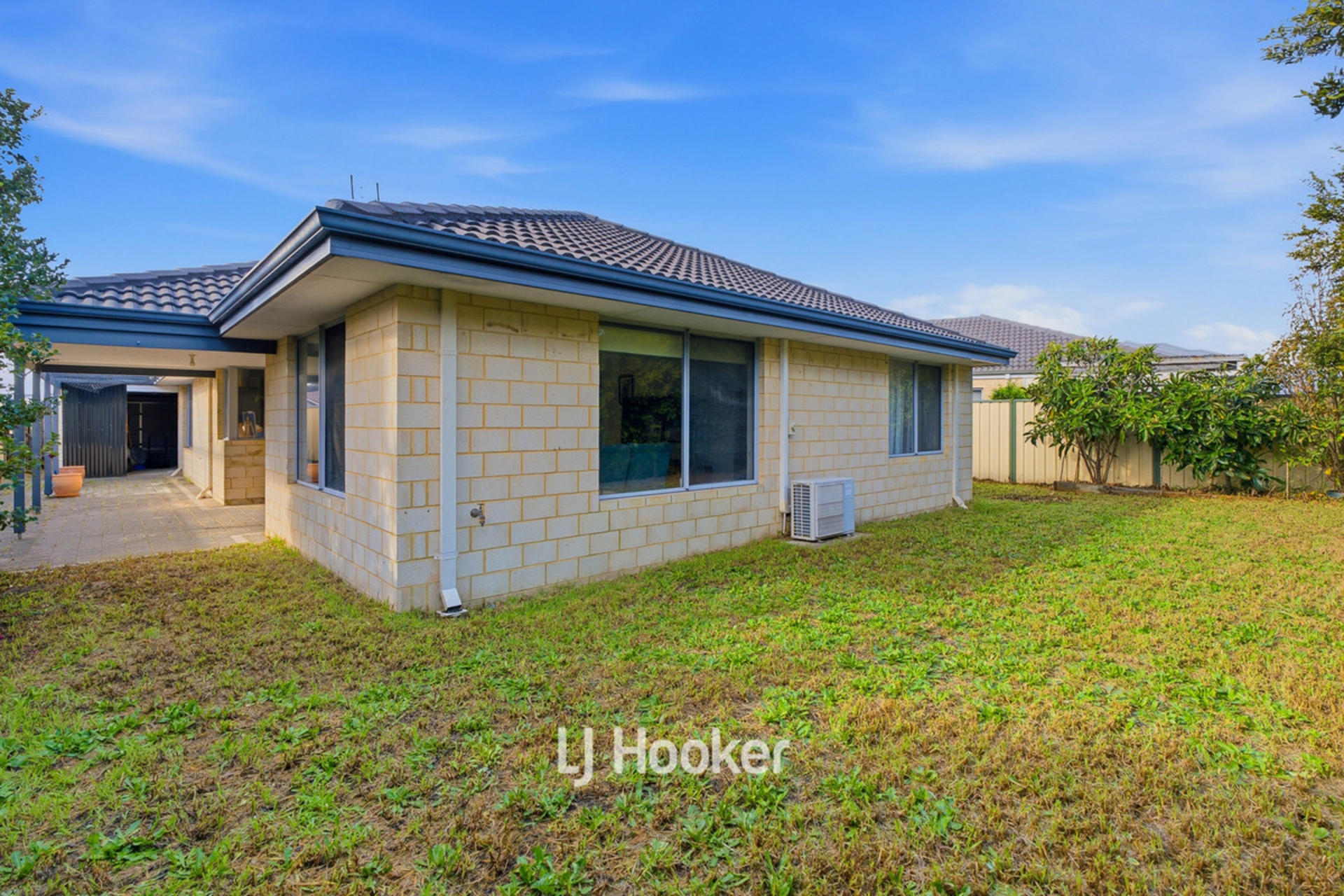 14 Tweed Street — photo 14 of 20