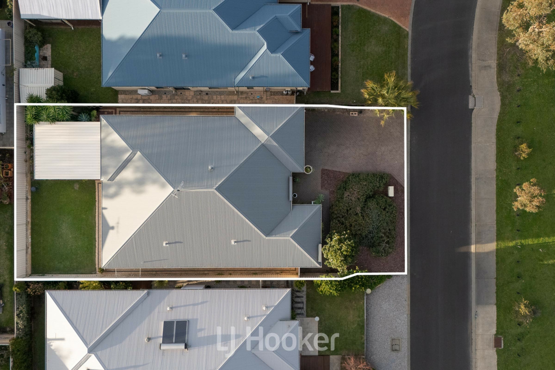 10 Prestwick Road — photo 4 of 25